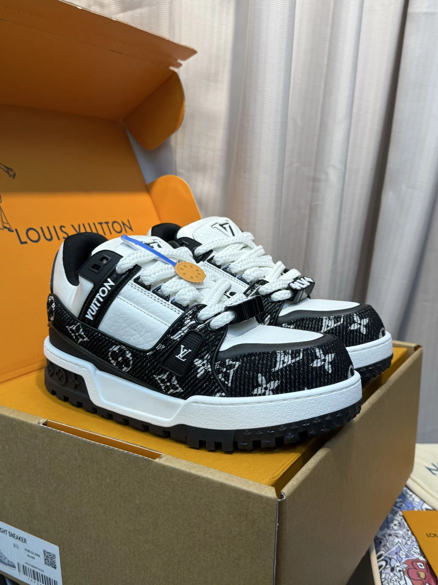 LV 27FW VBYCQID 001 스니커즈 13