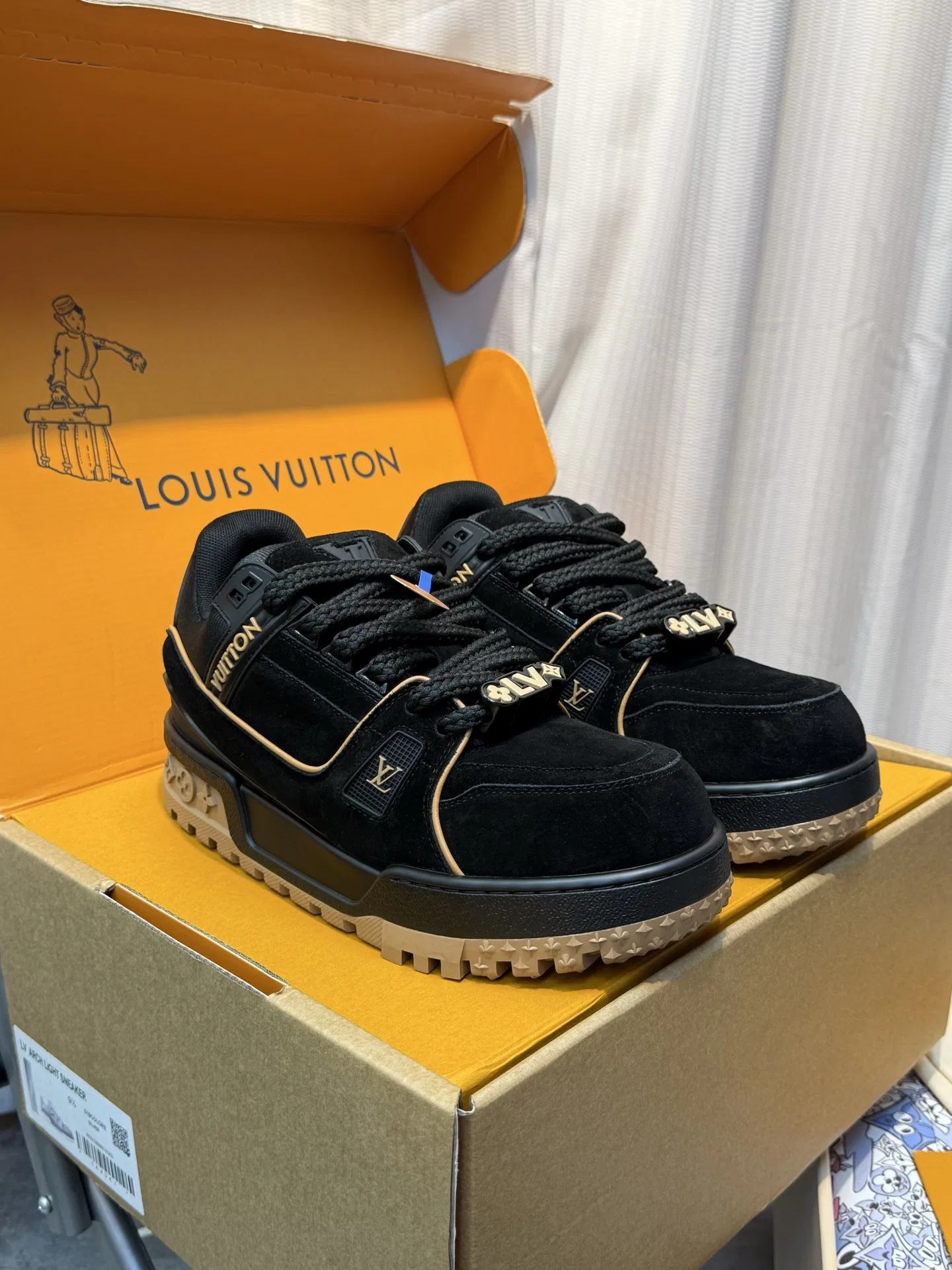 LV 27FW VBYCQID 001 스니커즈 16