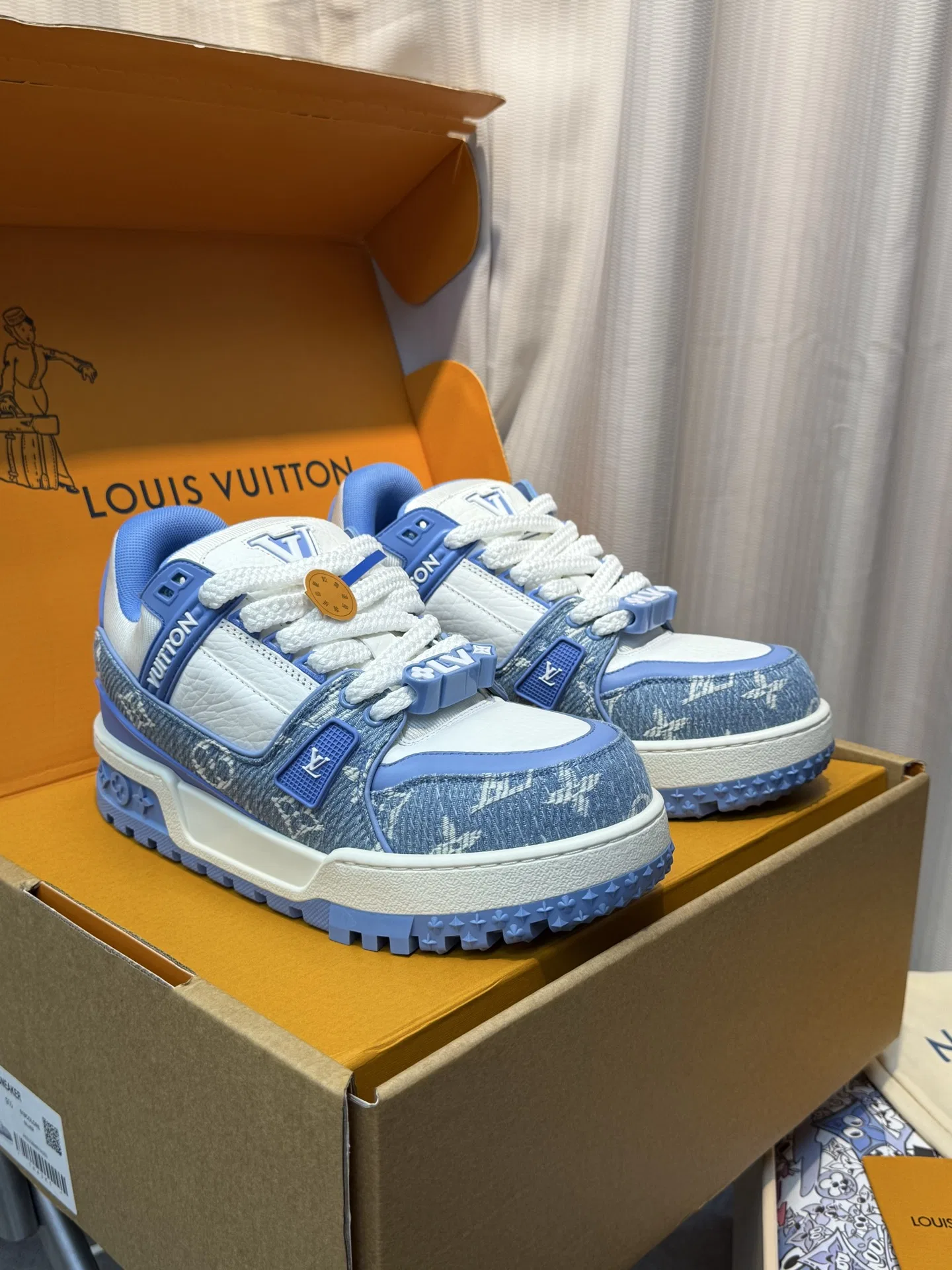LV 27FW VBYCQID 001 스니커즈 18