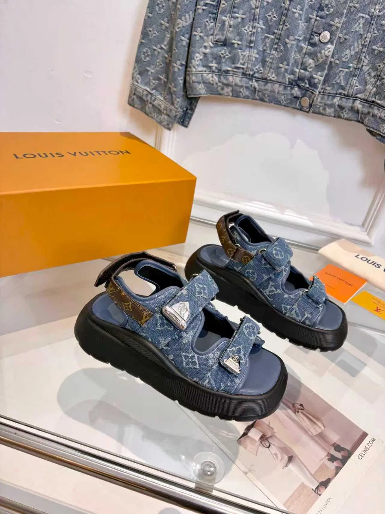 LV 27FW VBYCQID 004 샌들 19