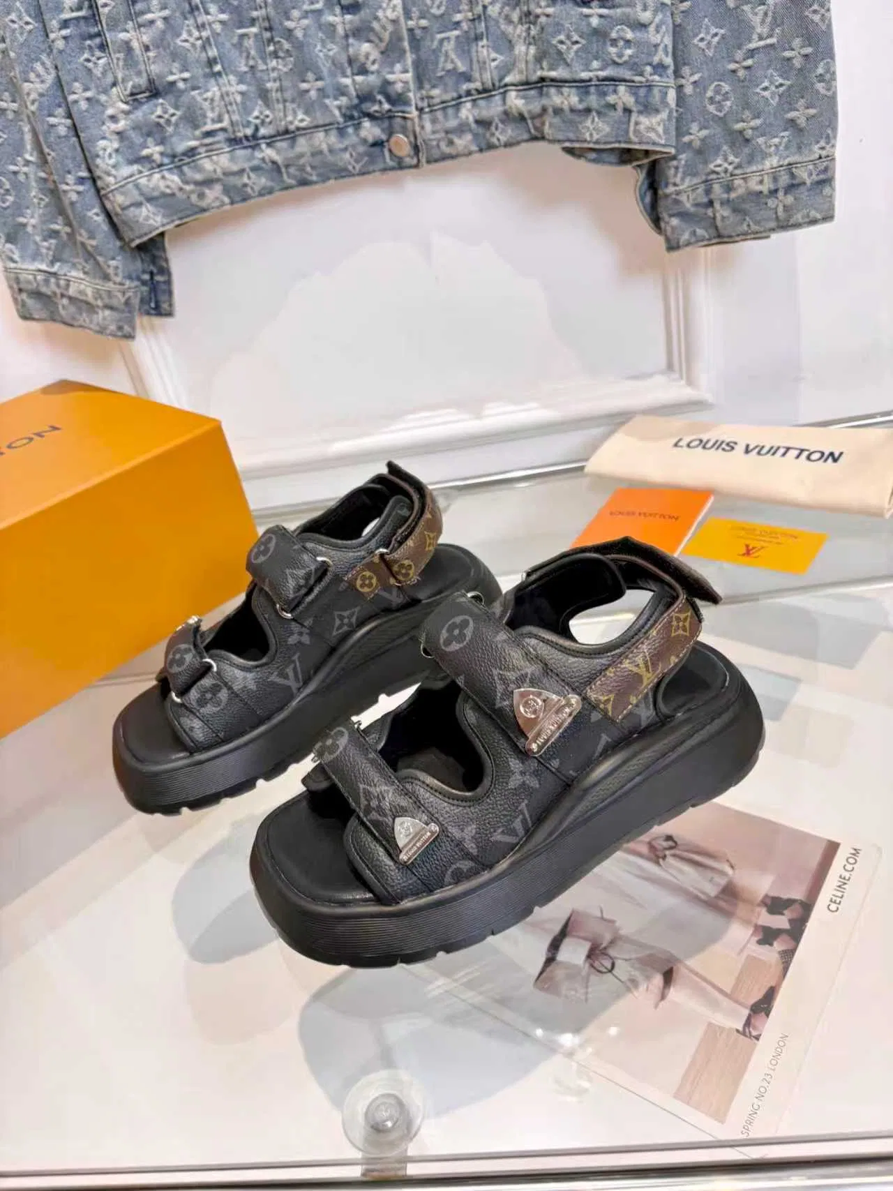 LV 27FW VBYCQID 005 샌들 7