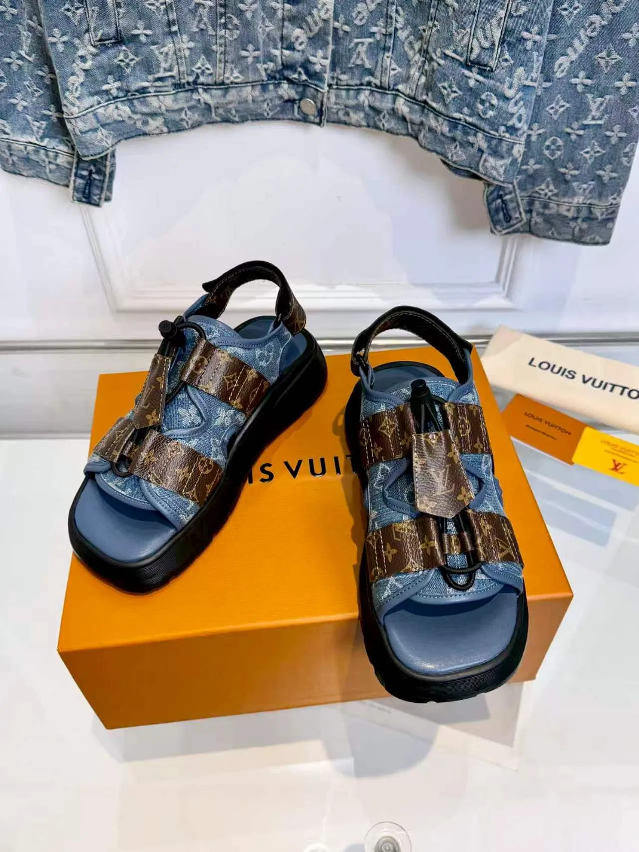 LV 27FW VBYCQID 005 샌들 30