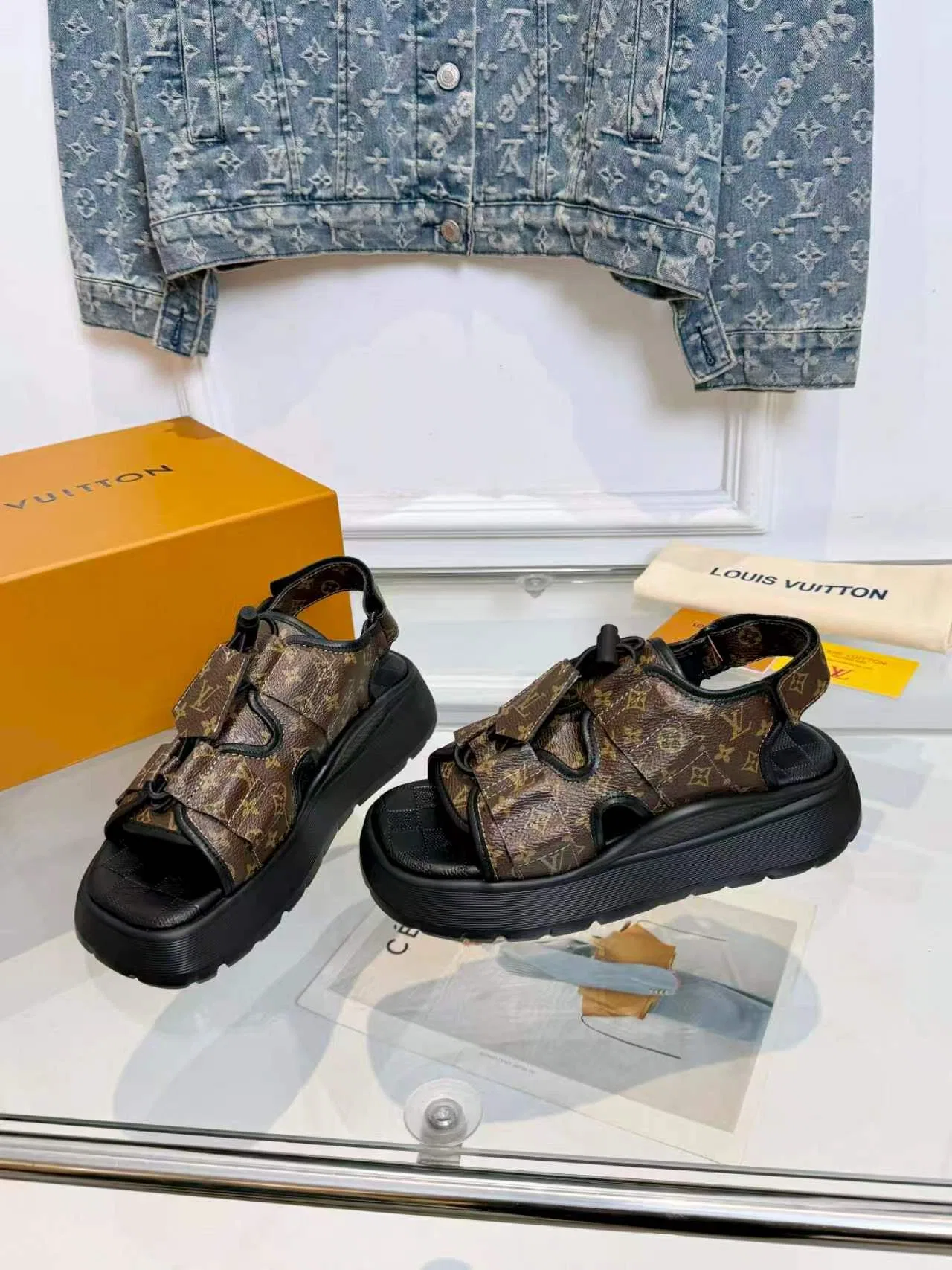 LV 27FW VBYCQID 005 샌들 38