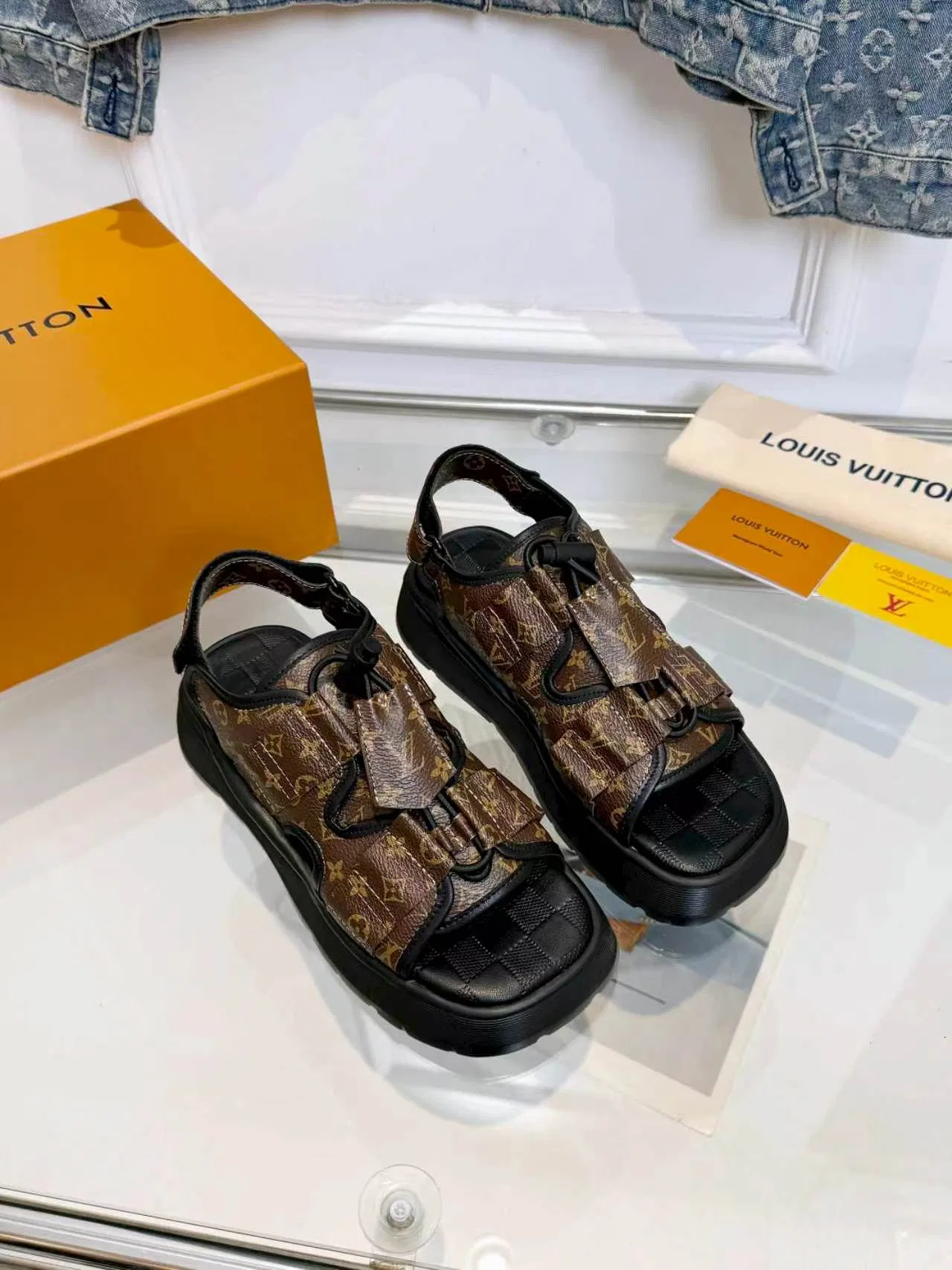 LV 27FW VBYCQID 005 샌들 39