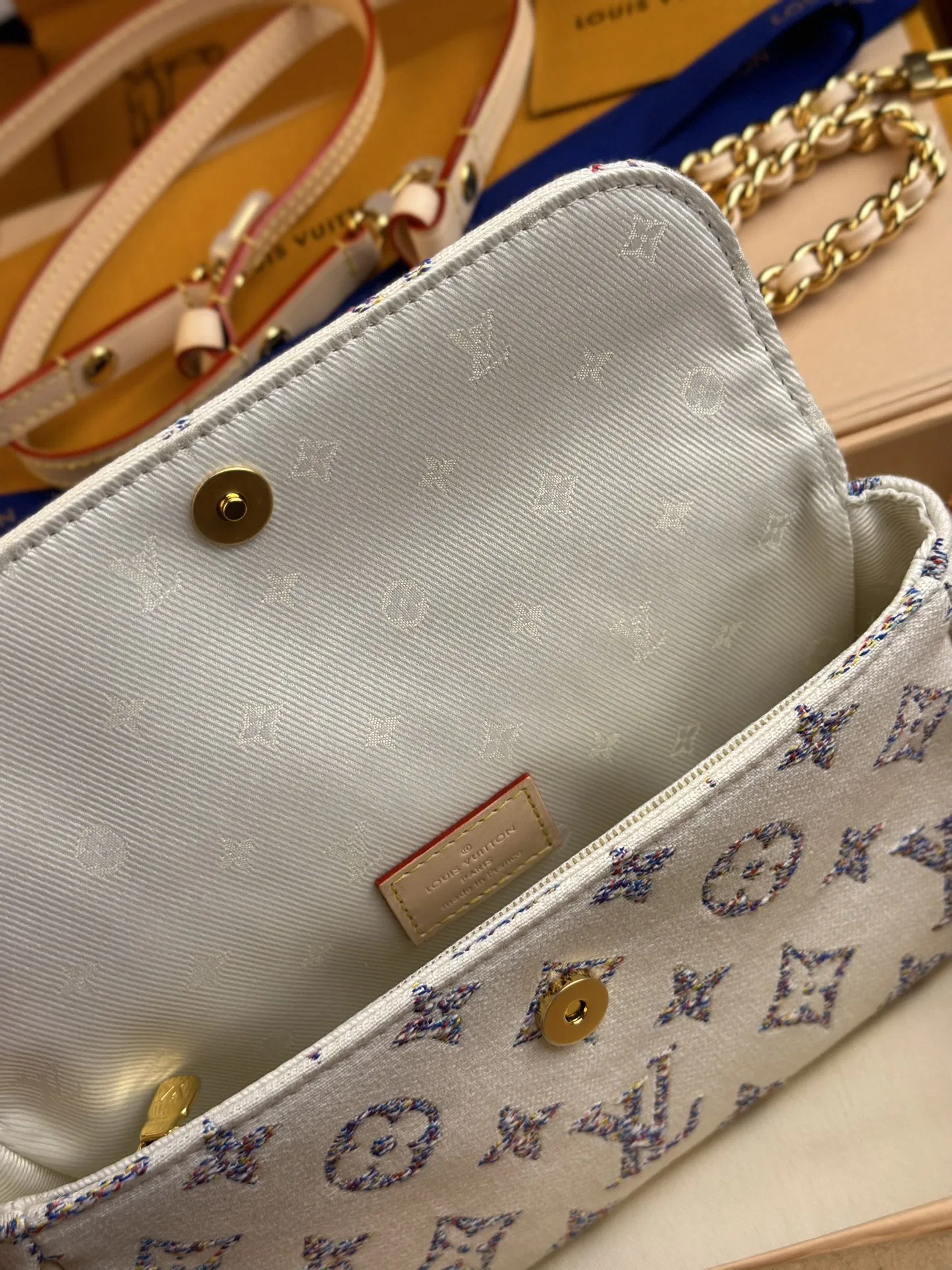 LV 27FW VCICDVH 004 미니백 8