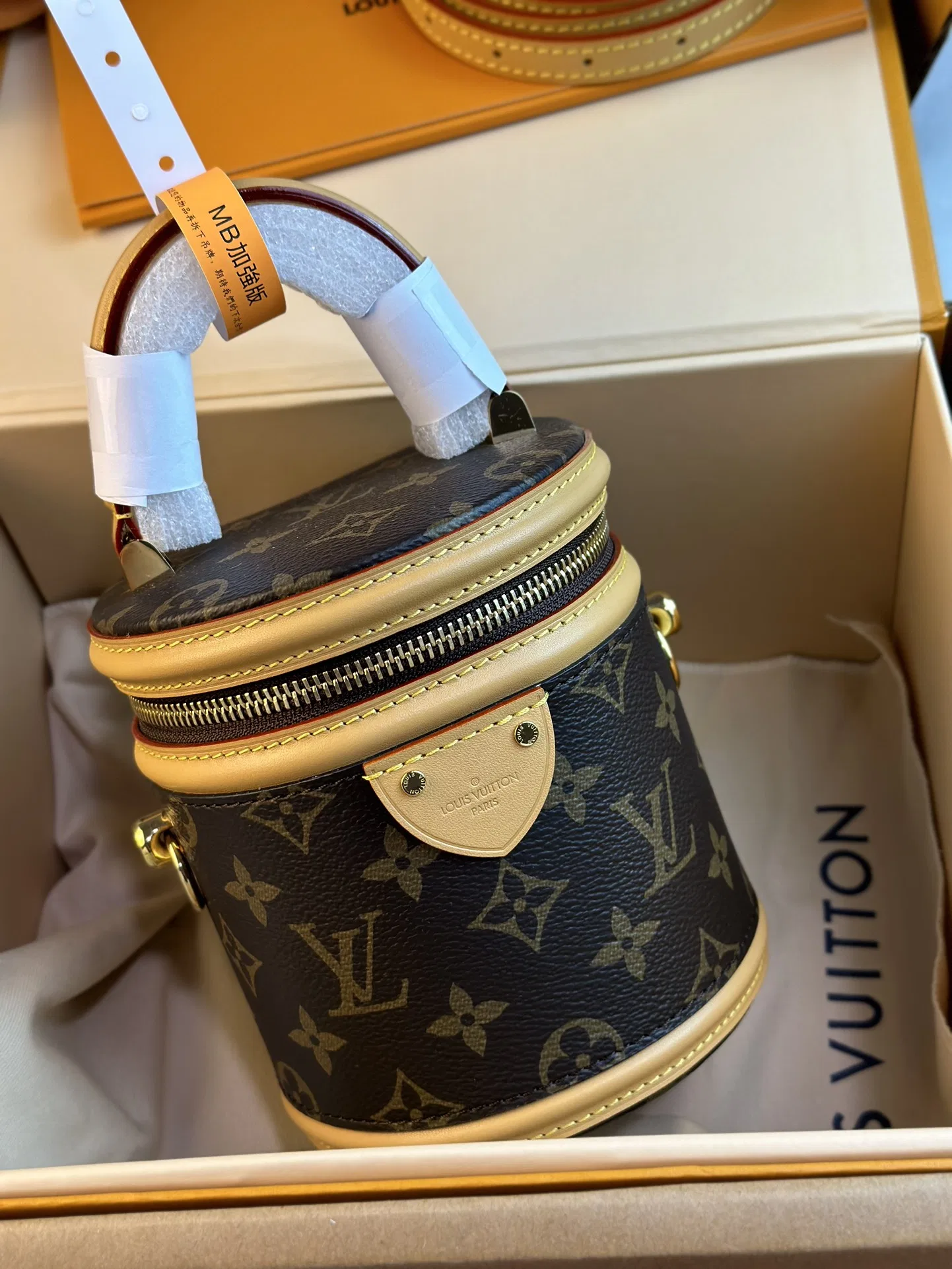 LV 27FW VCICDVH 006 미니토트백 9