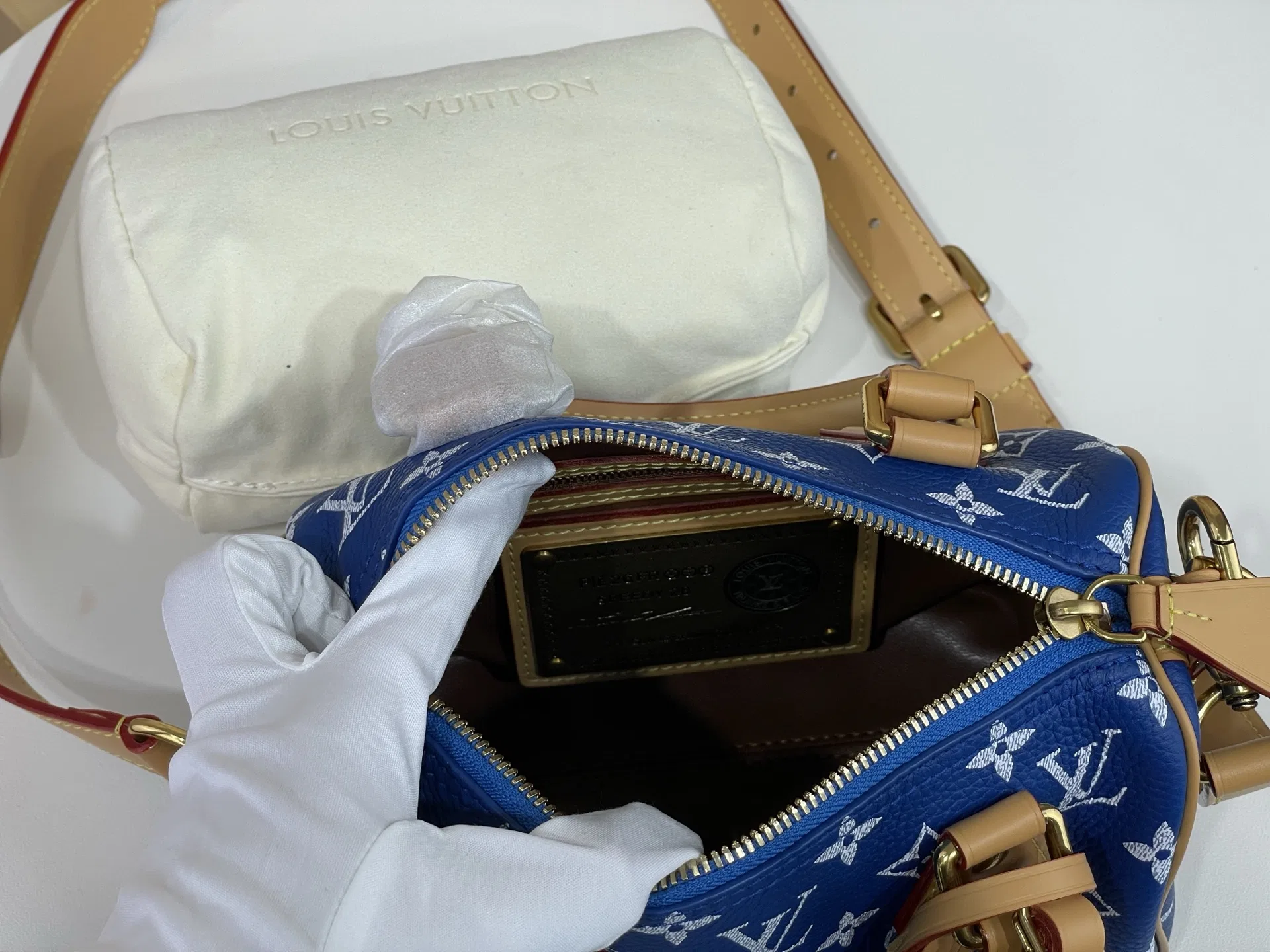 LV 27FW VCICDVH 008 토트백 12