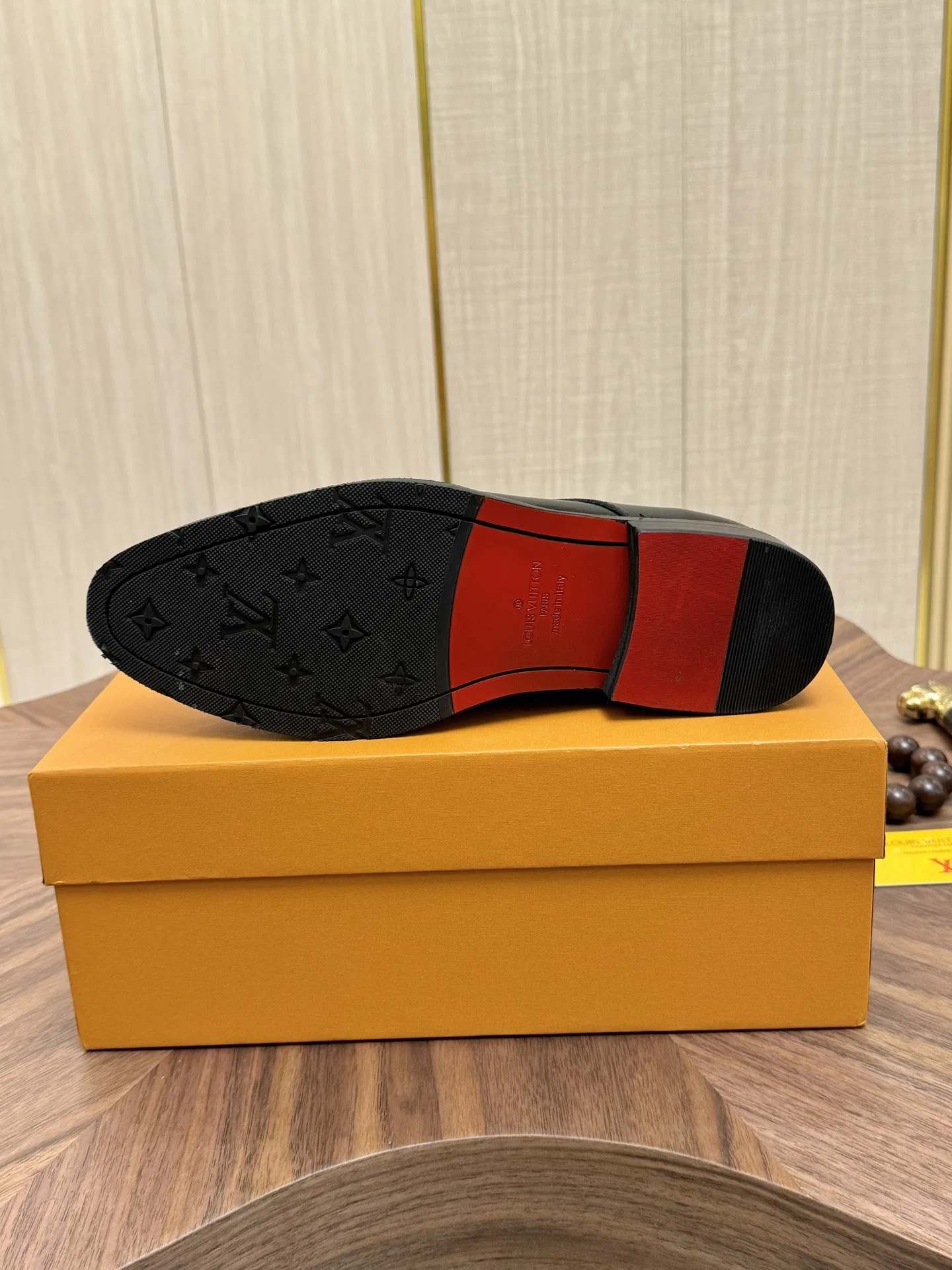 LV 27FW VCICDVH 011 구두 8