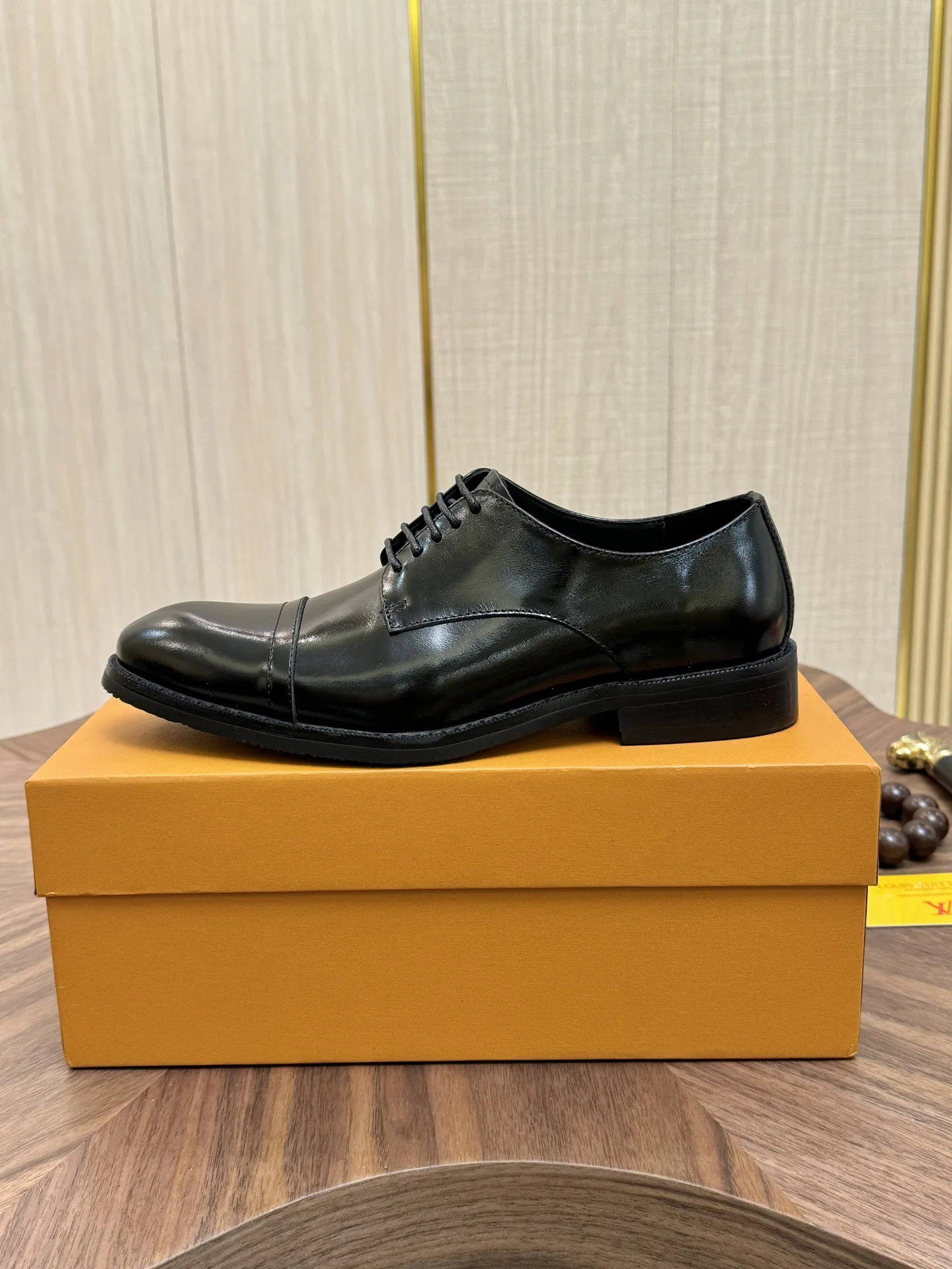 LV 27FW VCICDVH 011 구두 7