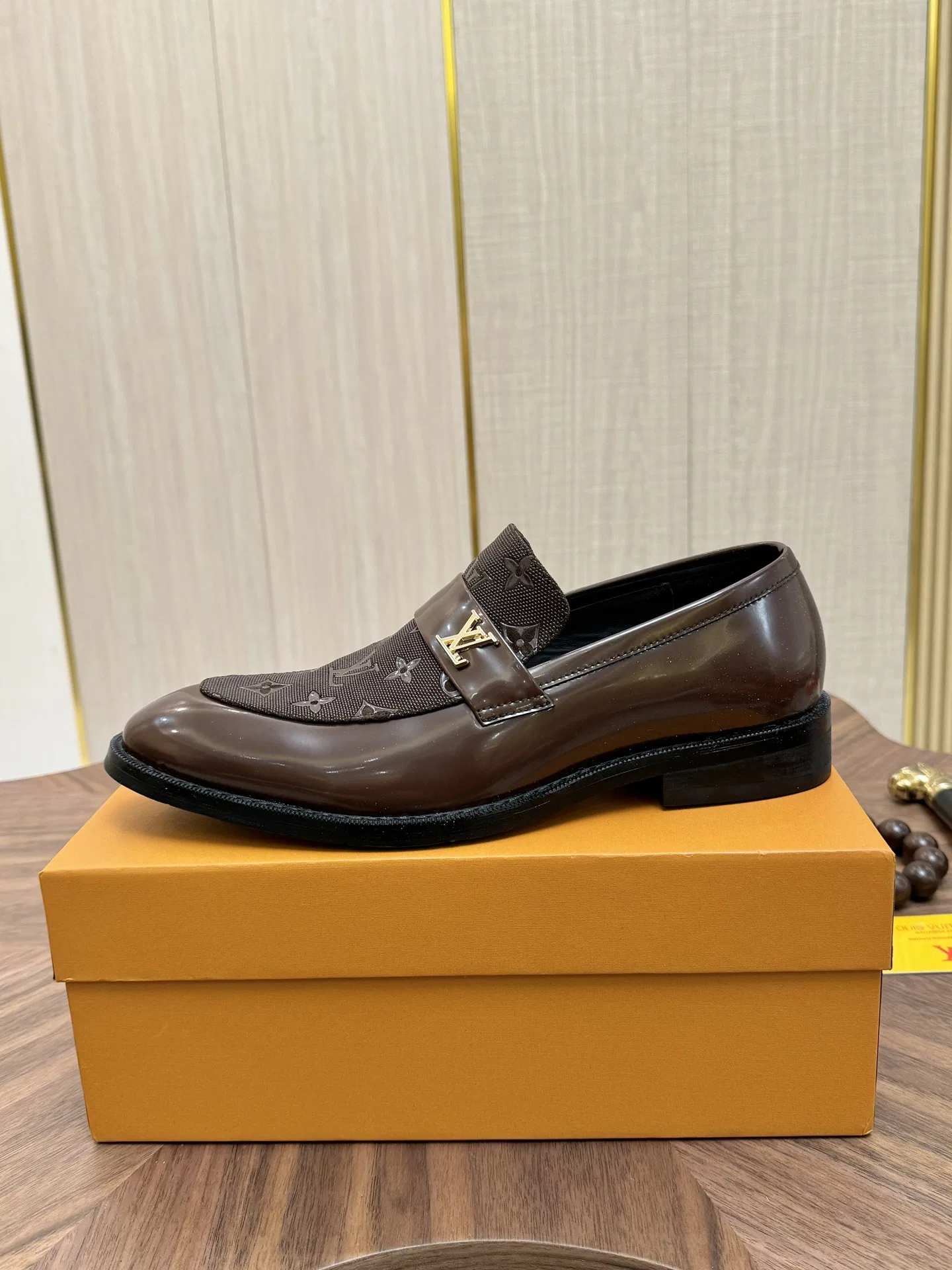 LV 27FW VCICDVH 012 구두 7