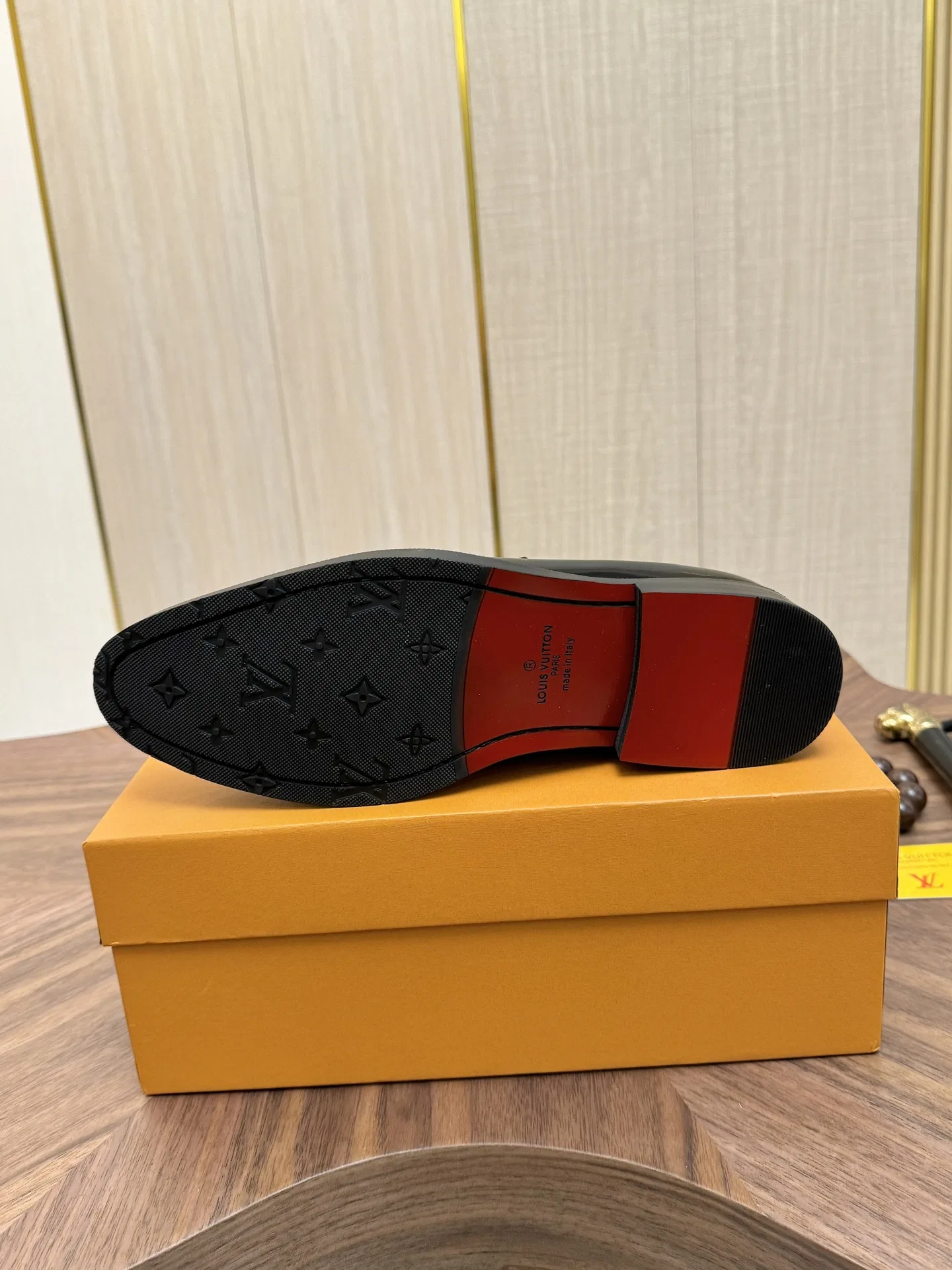 LV 27FW VCICDVH 012 구두 17