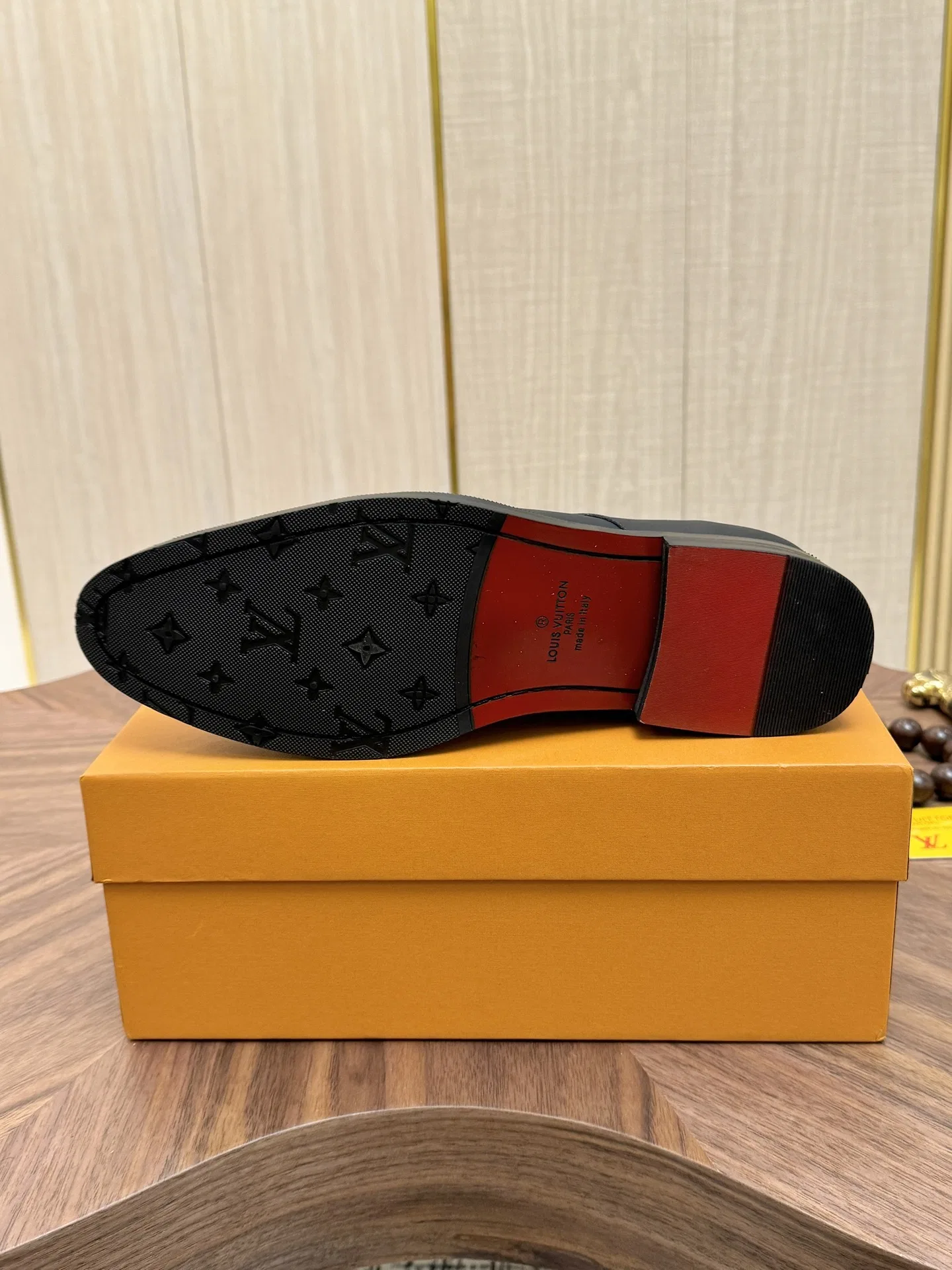LV 27FW VCICDVH 014 구두 8