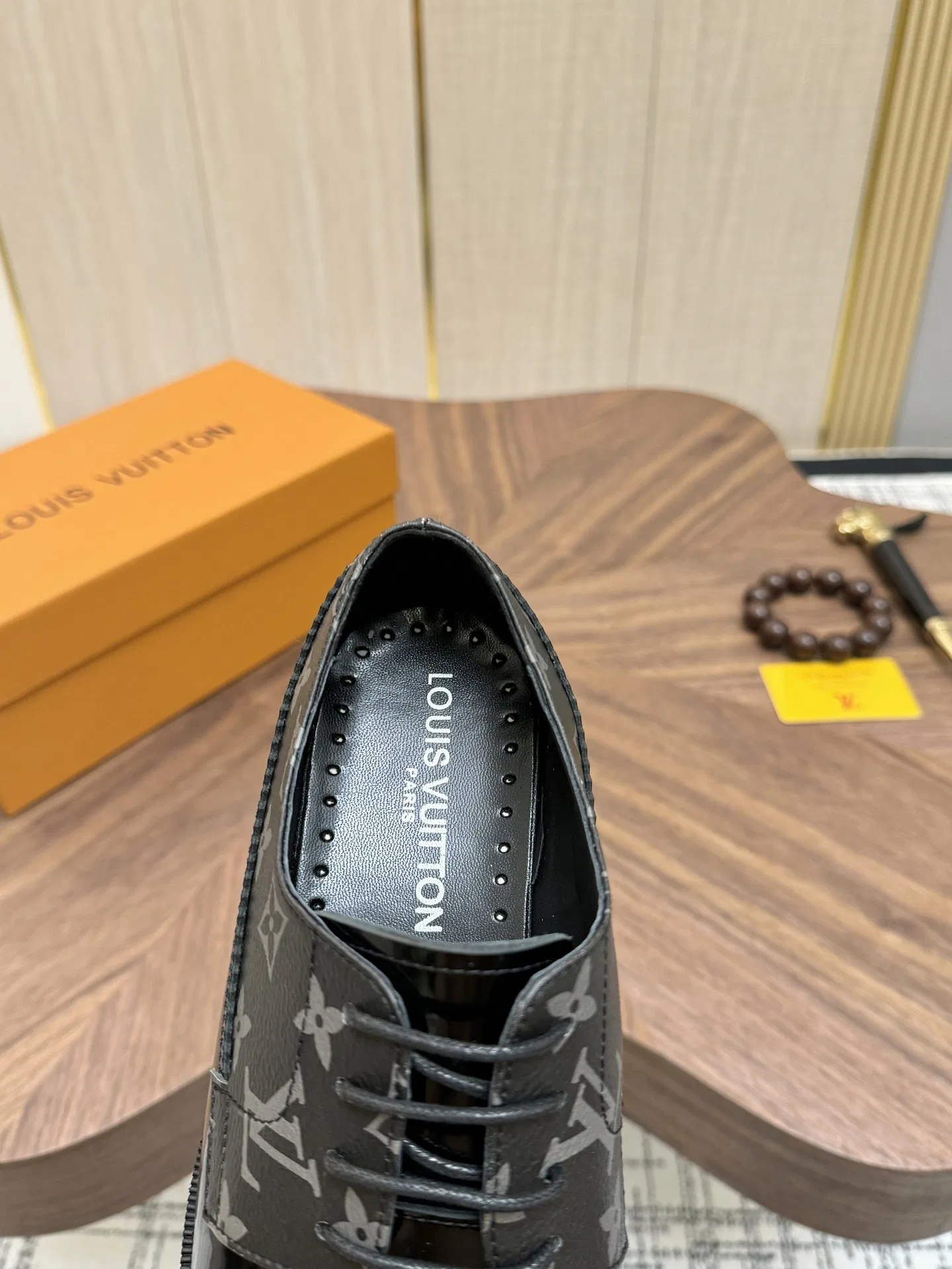 LV 27FW VCICDVH 015 구두 9
