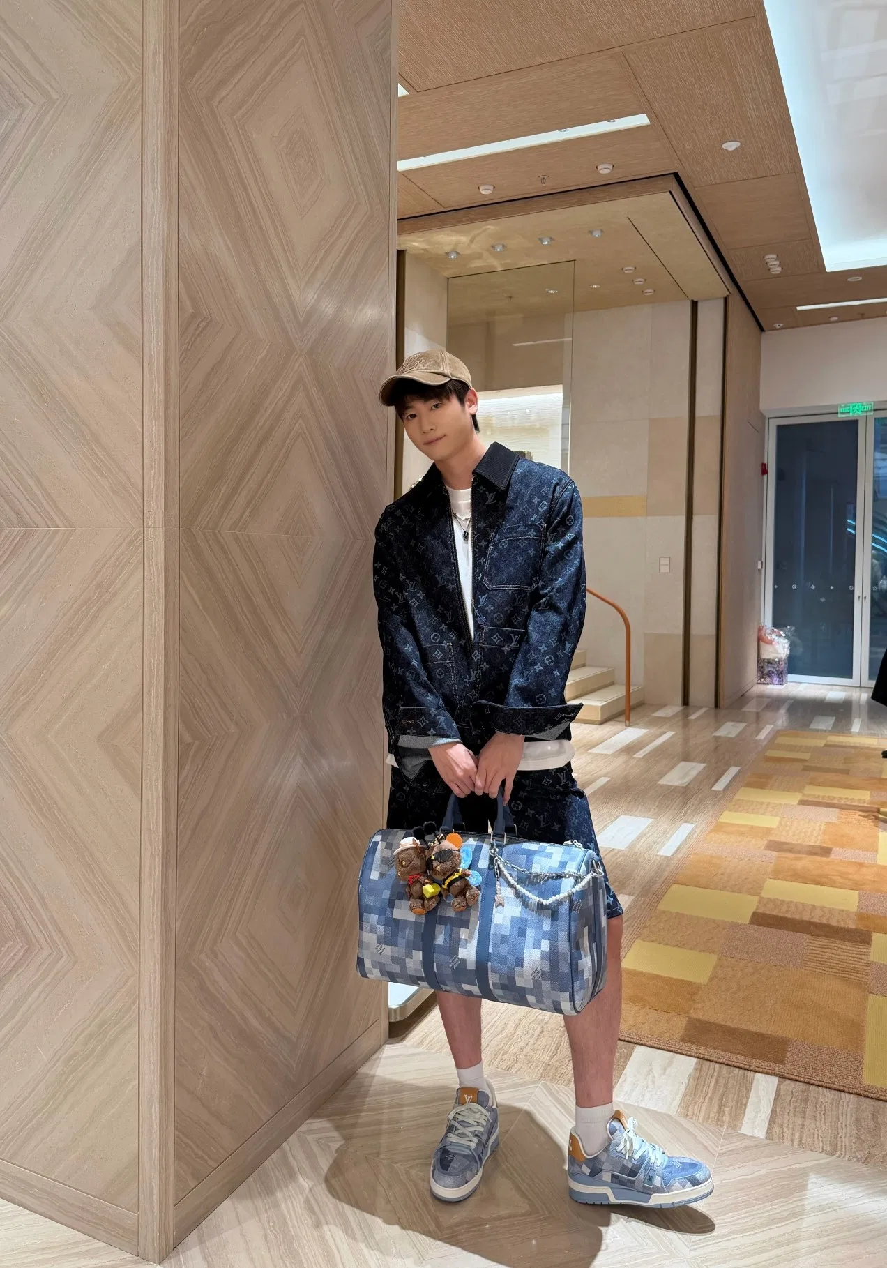 LV 27FW VCICDVH 020 토트백 40