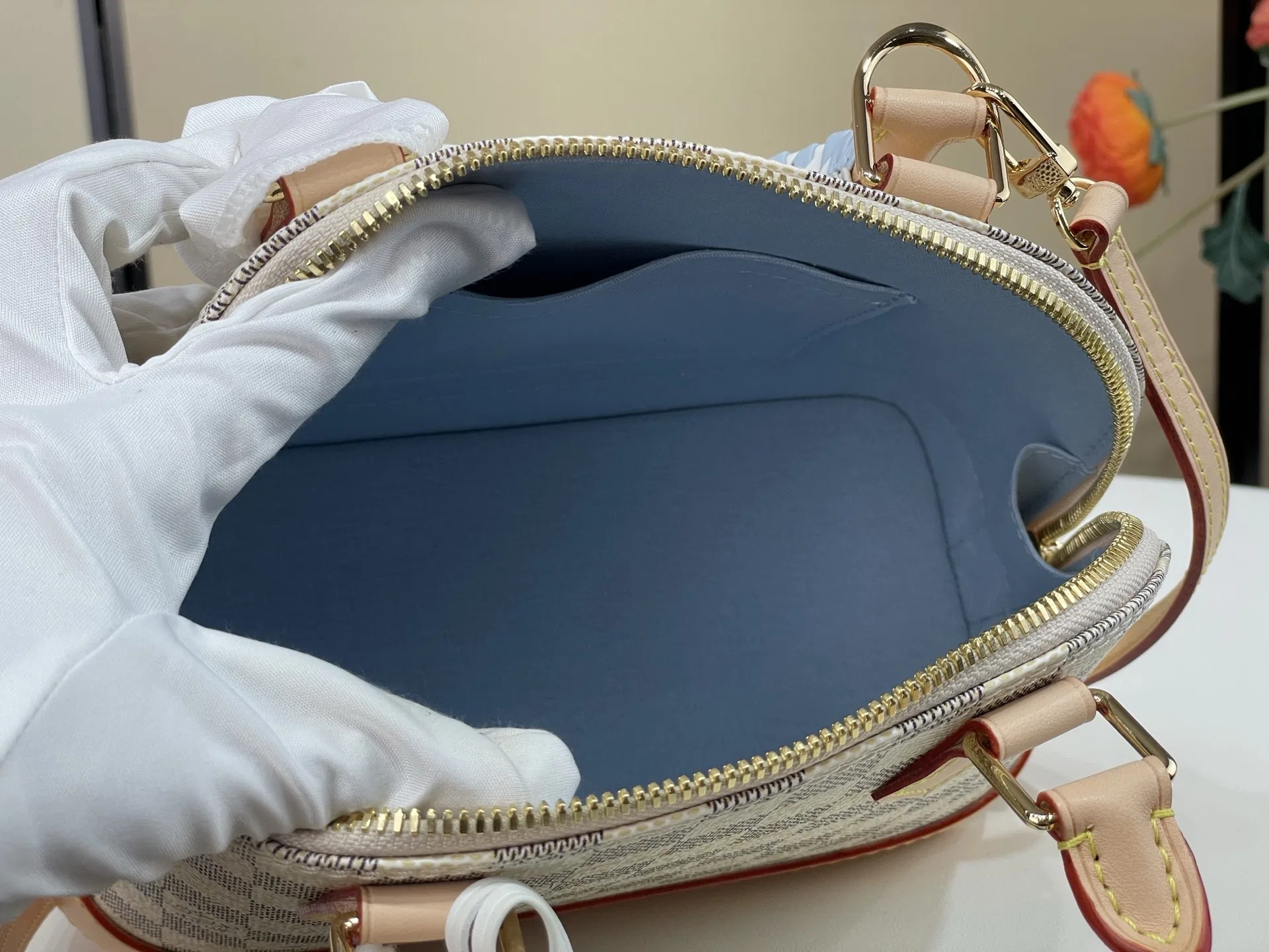 LV 27FW VCICDVH 025 토트백 11