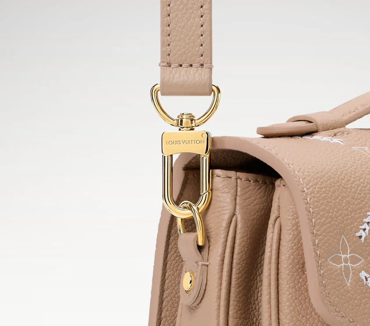 LV 27FW VCICDVH 026 토트백 13
