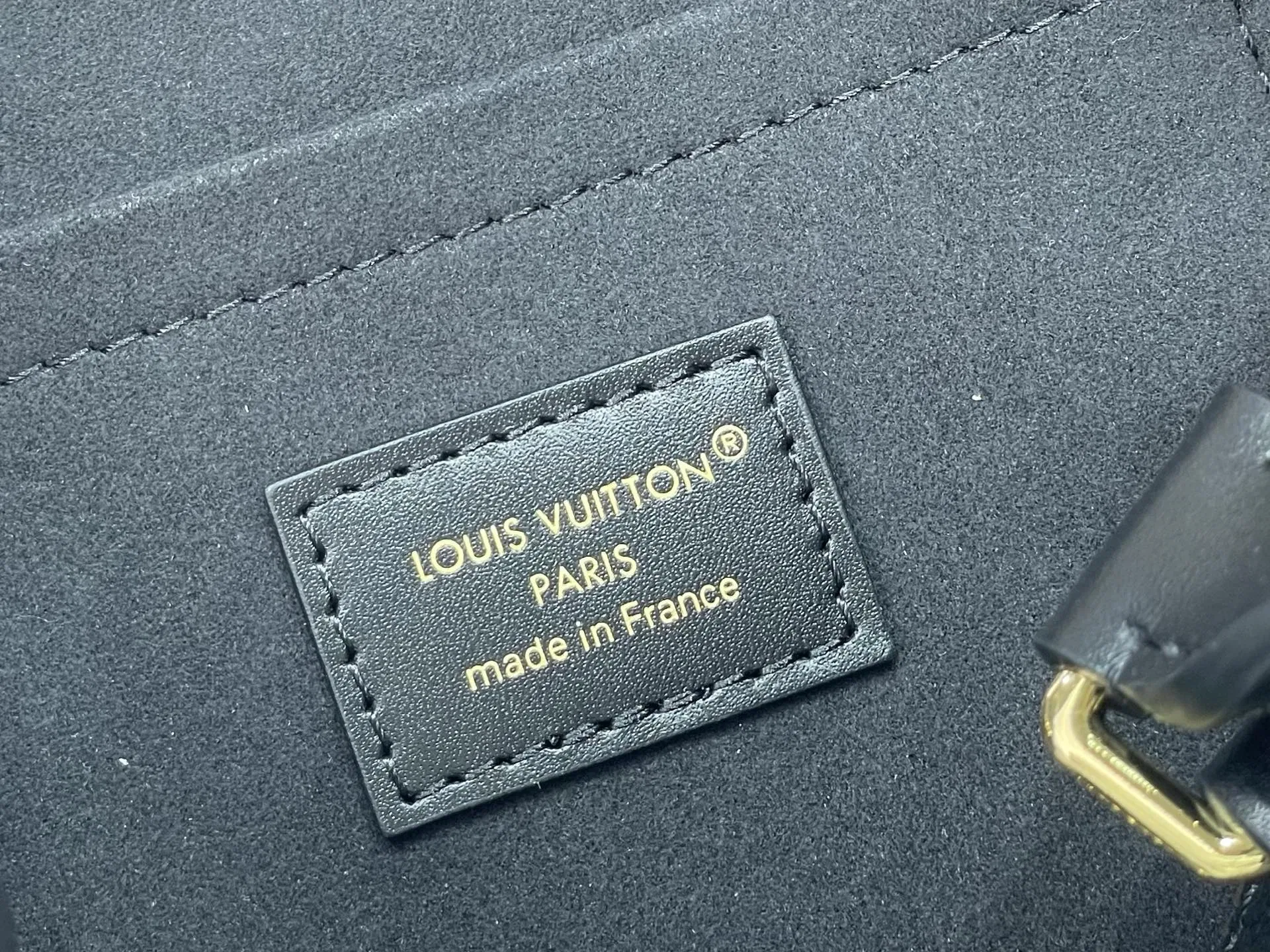 LV 27FW VCICDVH 029 토트백 10