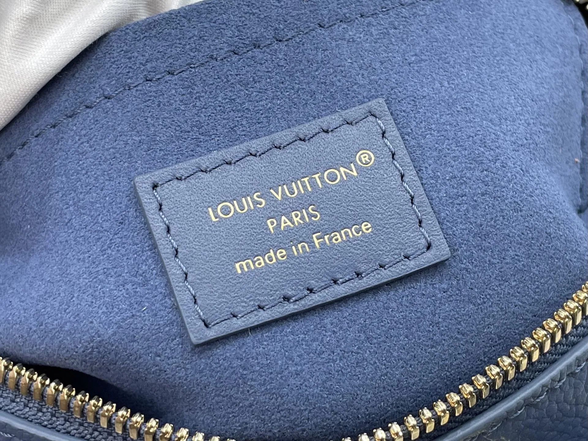 LV 27FW VCICDVH 029 토트백 32