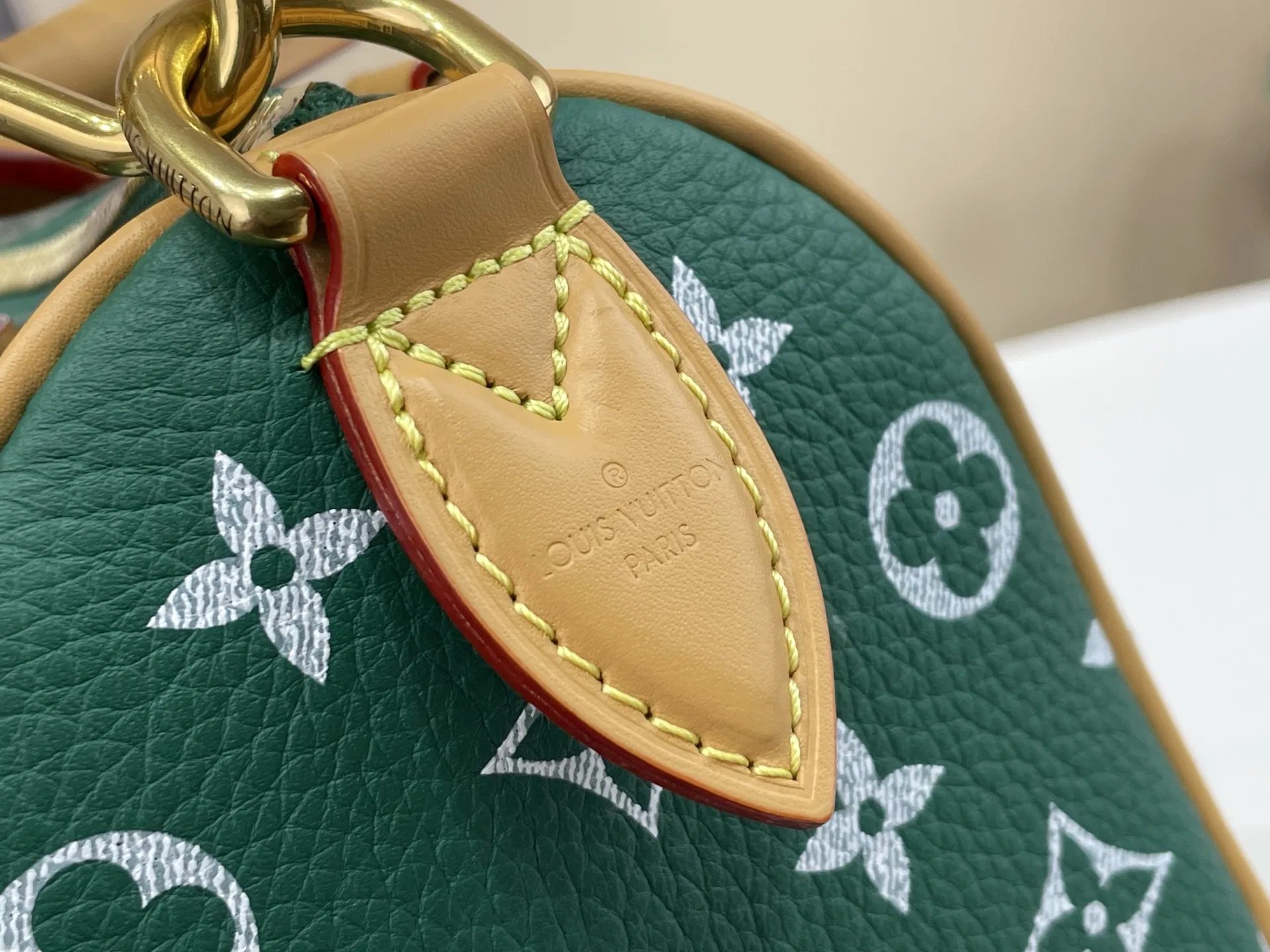 LV 27FW VCICDVH 031 토트백 9