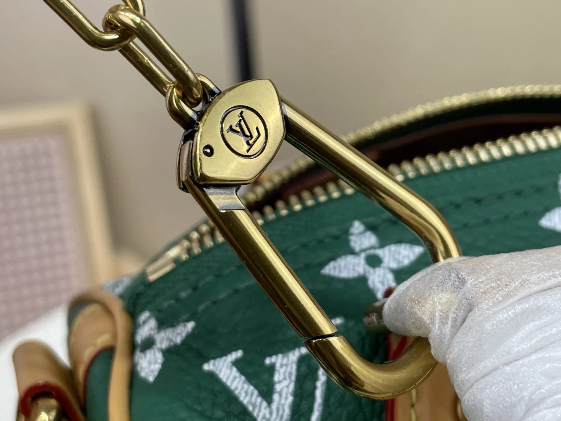 LV 27FW VCICDVH 031 토트백 14