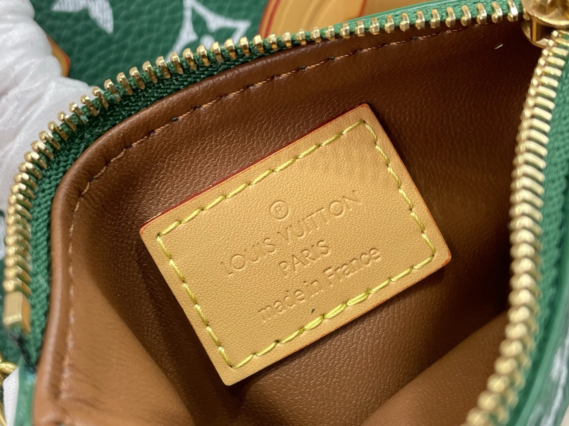 LV 27FW VCICDVH 031 토트백 17