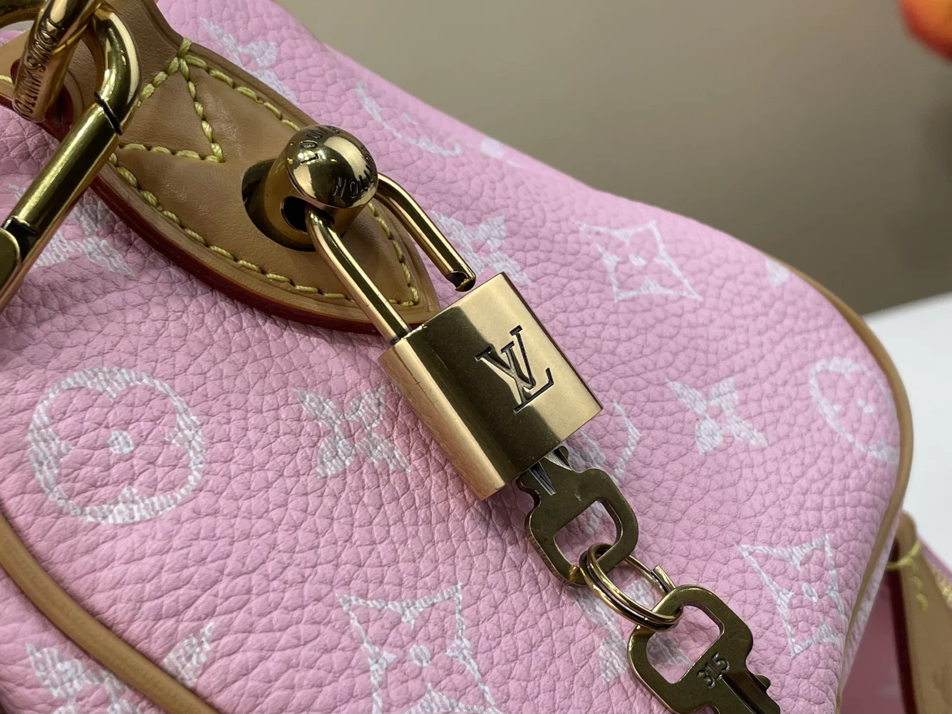 LV 27FW VCICDVH 031 토트백 25