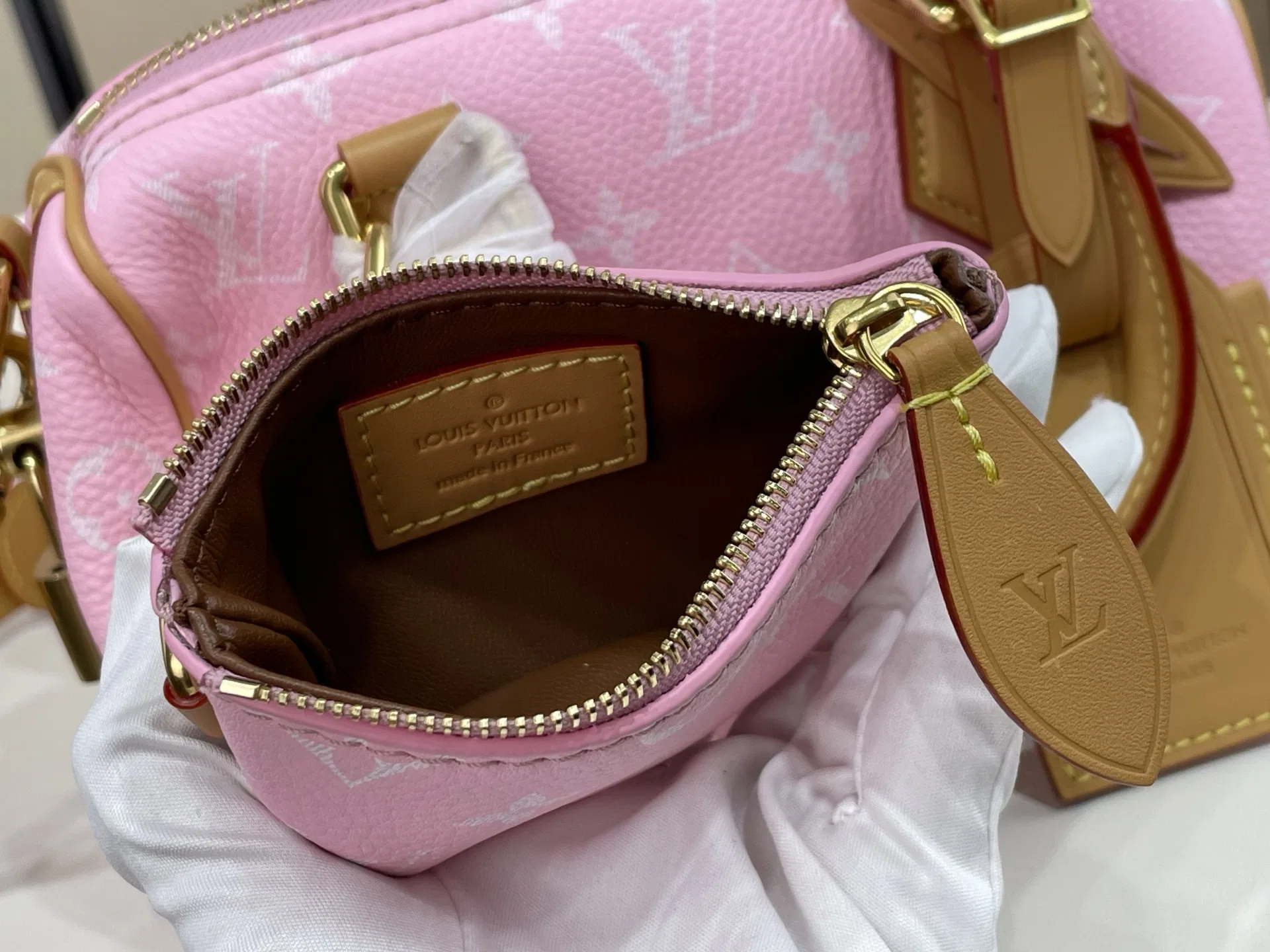LV 27FW VCICDVH 031 토트백 35