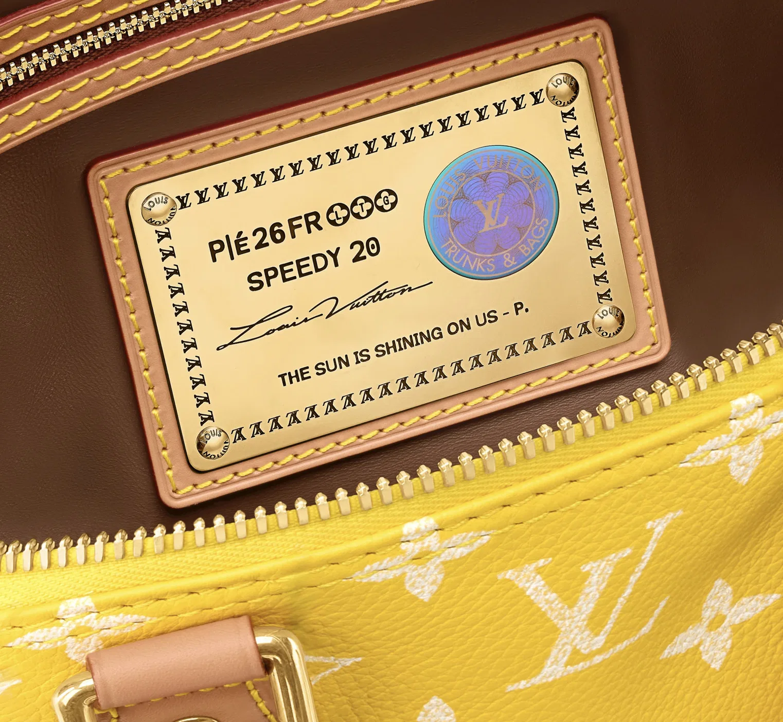 LV 27FW VCICDVH 032 토트백 23