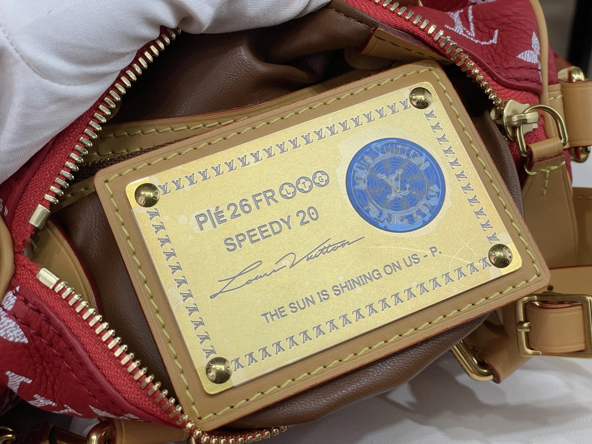 LV 27FW VCICDVH 032 토트백 38