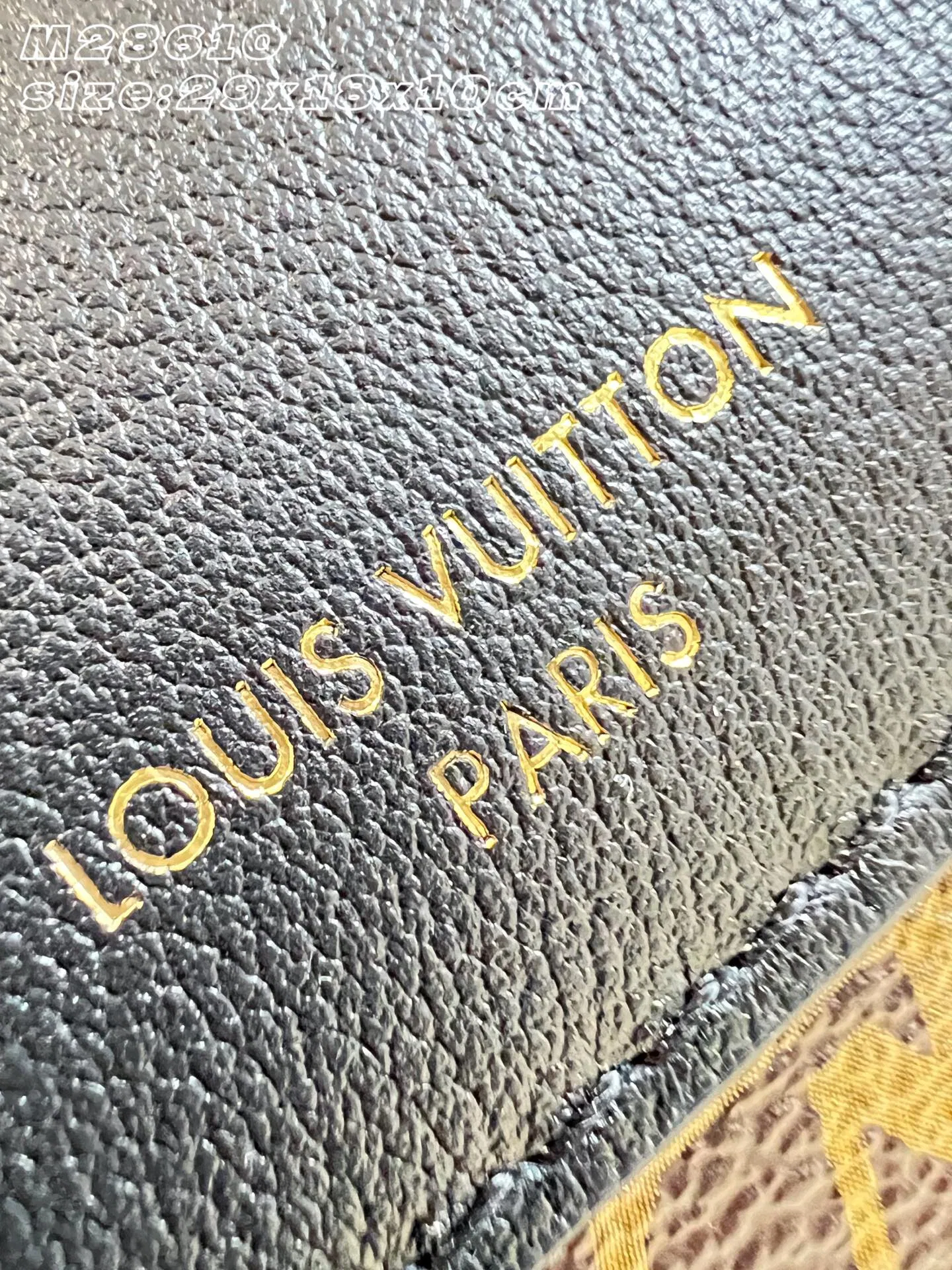 LV 27FW VCICDVH 033 토트백 14