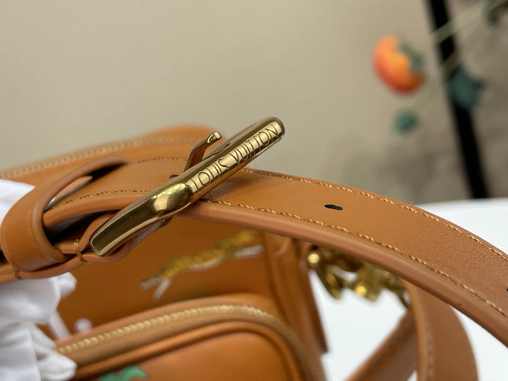 LV 27FW VCICDVH 039 크로스백 9