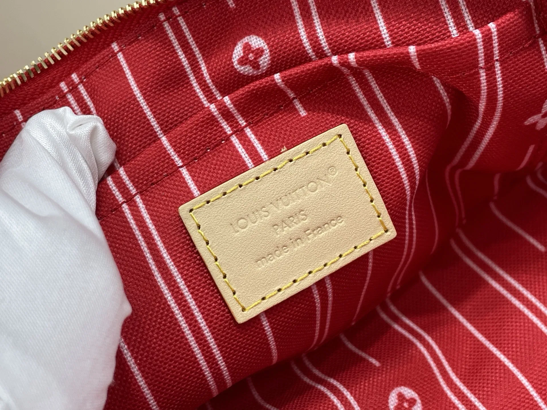 LV 27FW VCICDVH 042 미니파우치 9