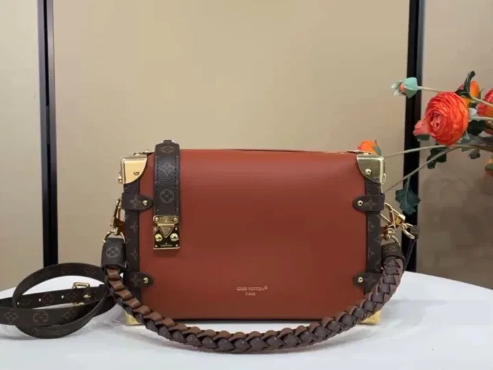 LV 27FW VCICDVH 043 숄더백 13