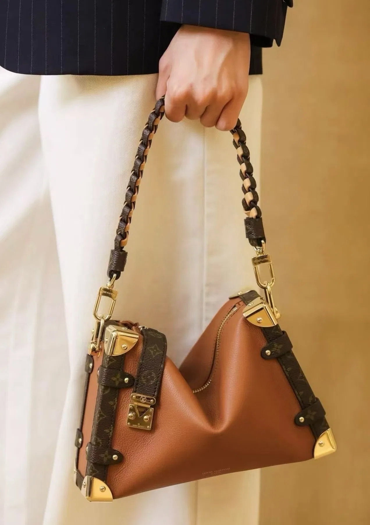 LV 27FW VCICDVH 043 숄더백 19