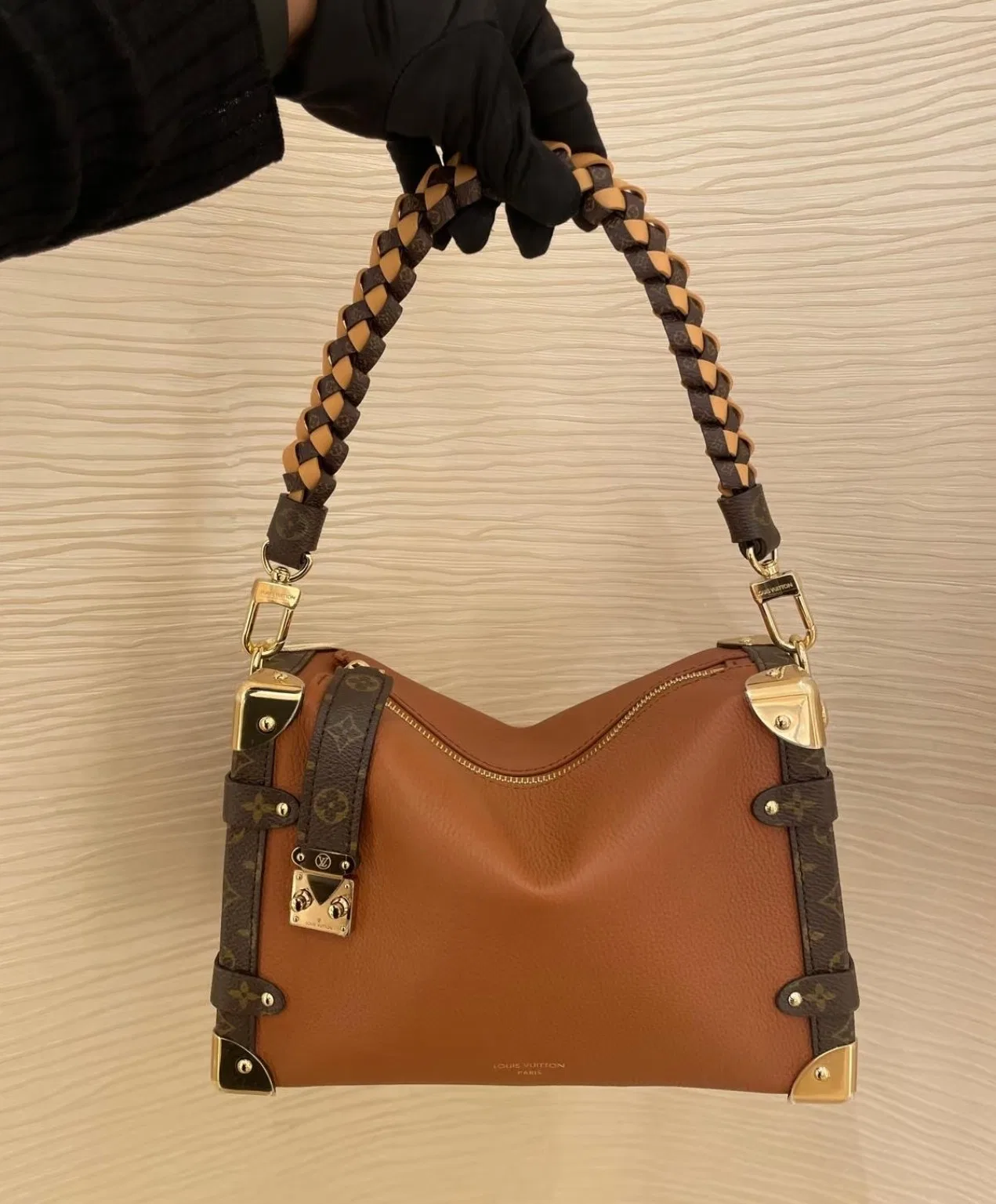 LV 27FW VCICDVH 043 숄더백 21