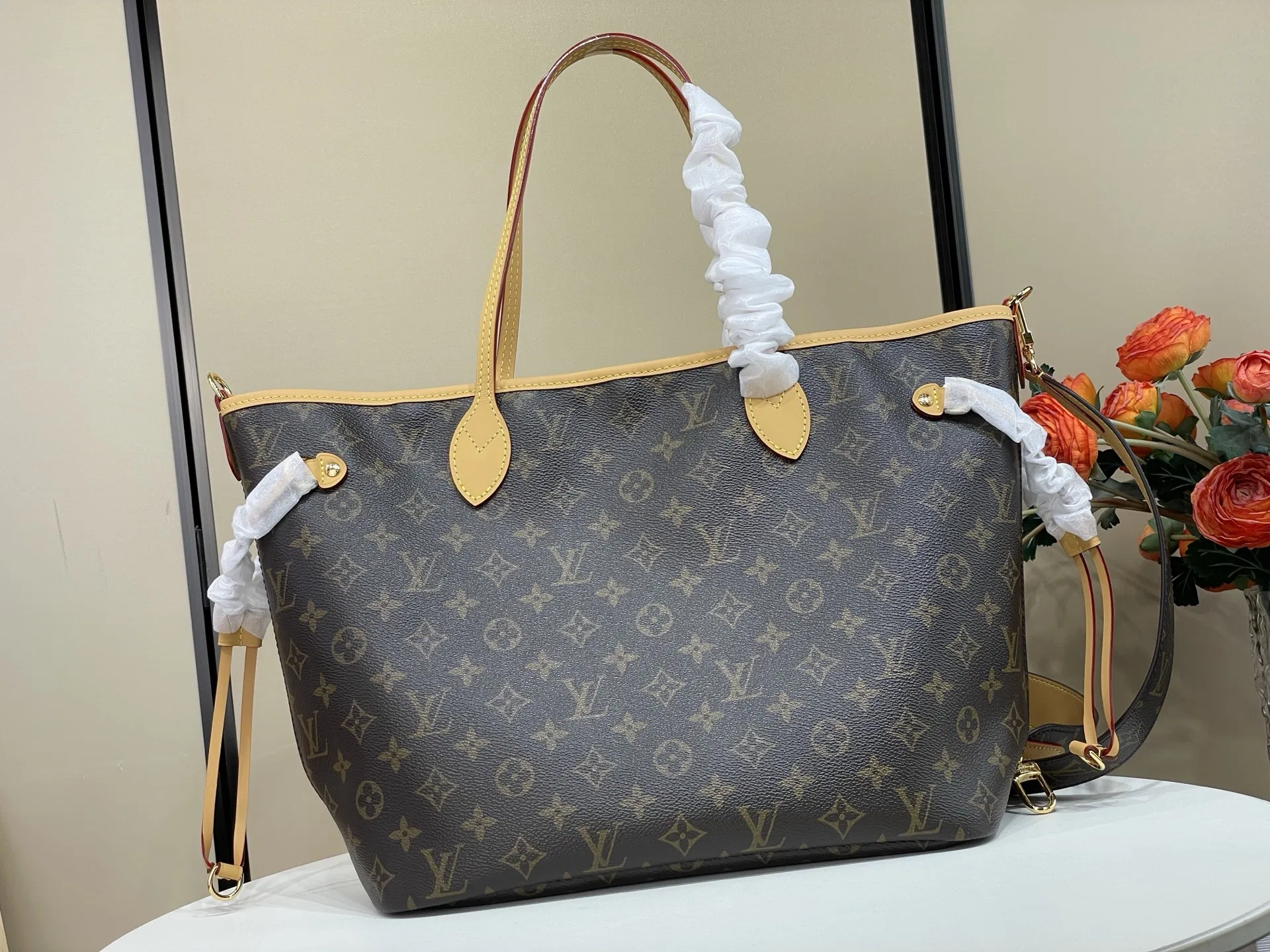 LV 27FW VCICDVH 047 숄더백 13