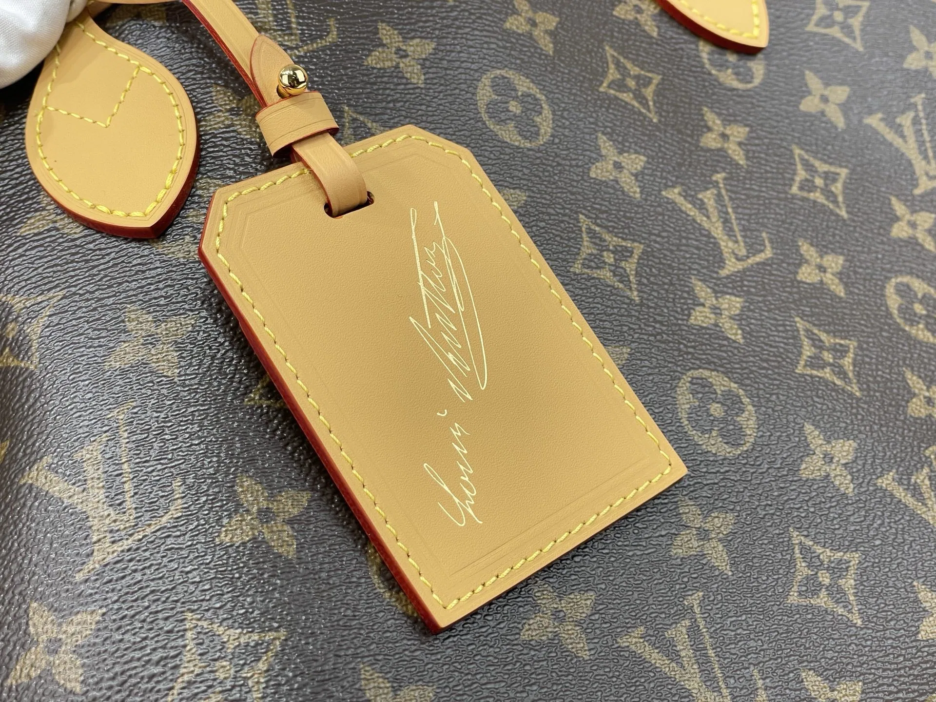 LV 27FW VCICDVH 047 숄더백 16