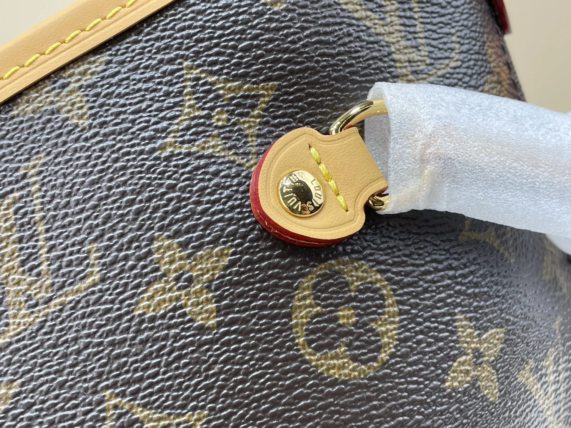 LV 27FW VCICDVH 047 숄더백 18