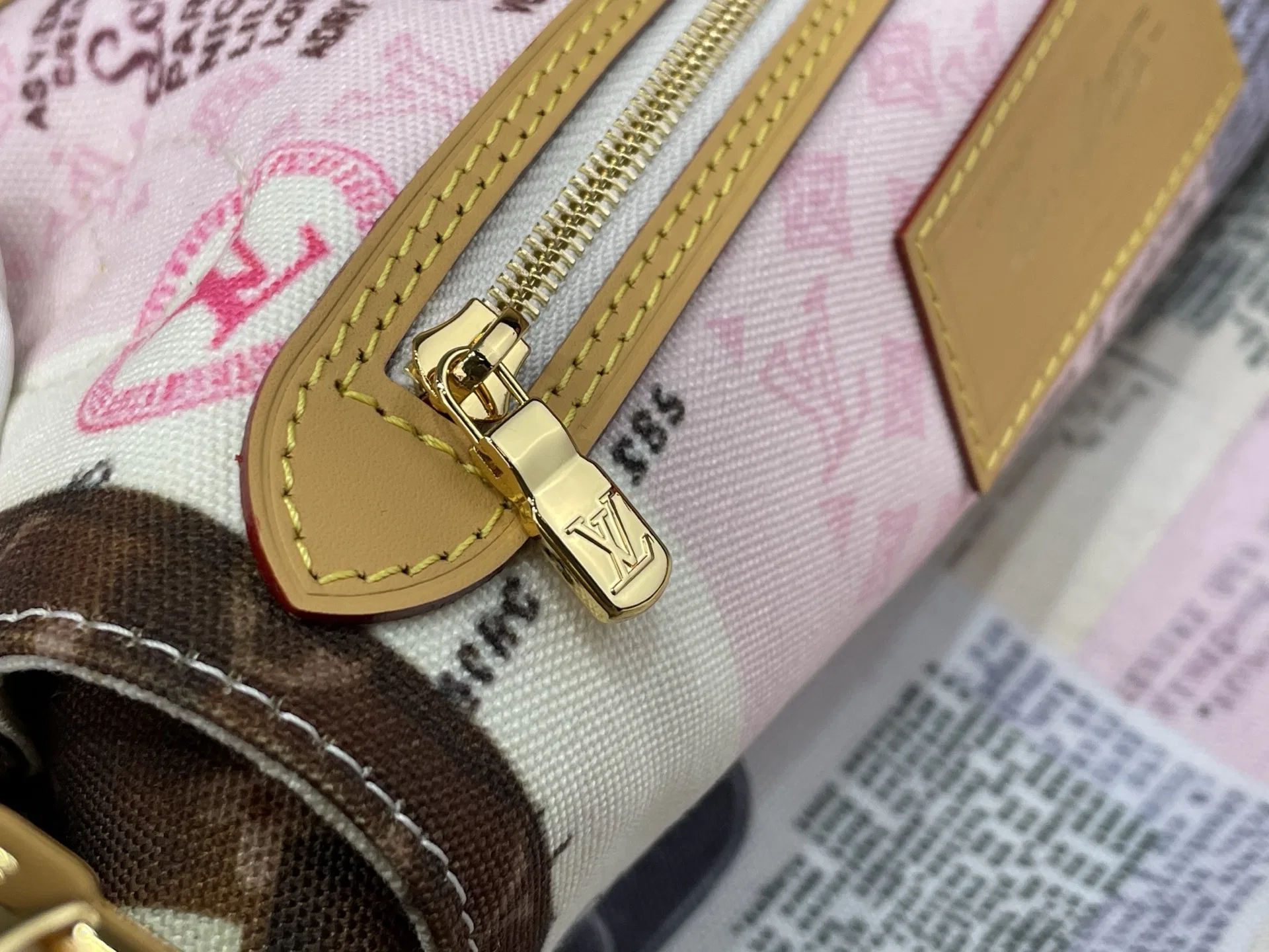 LV 27FW VCICDVH 048 토트백 7
