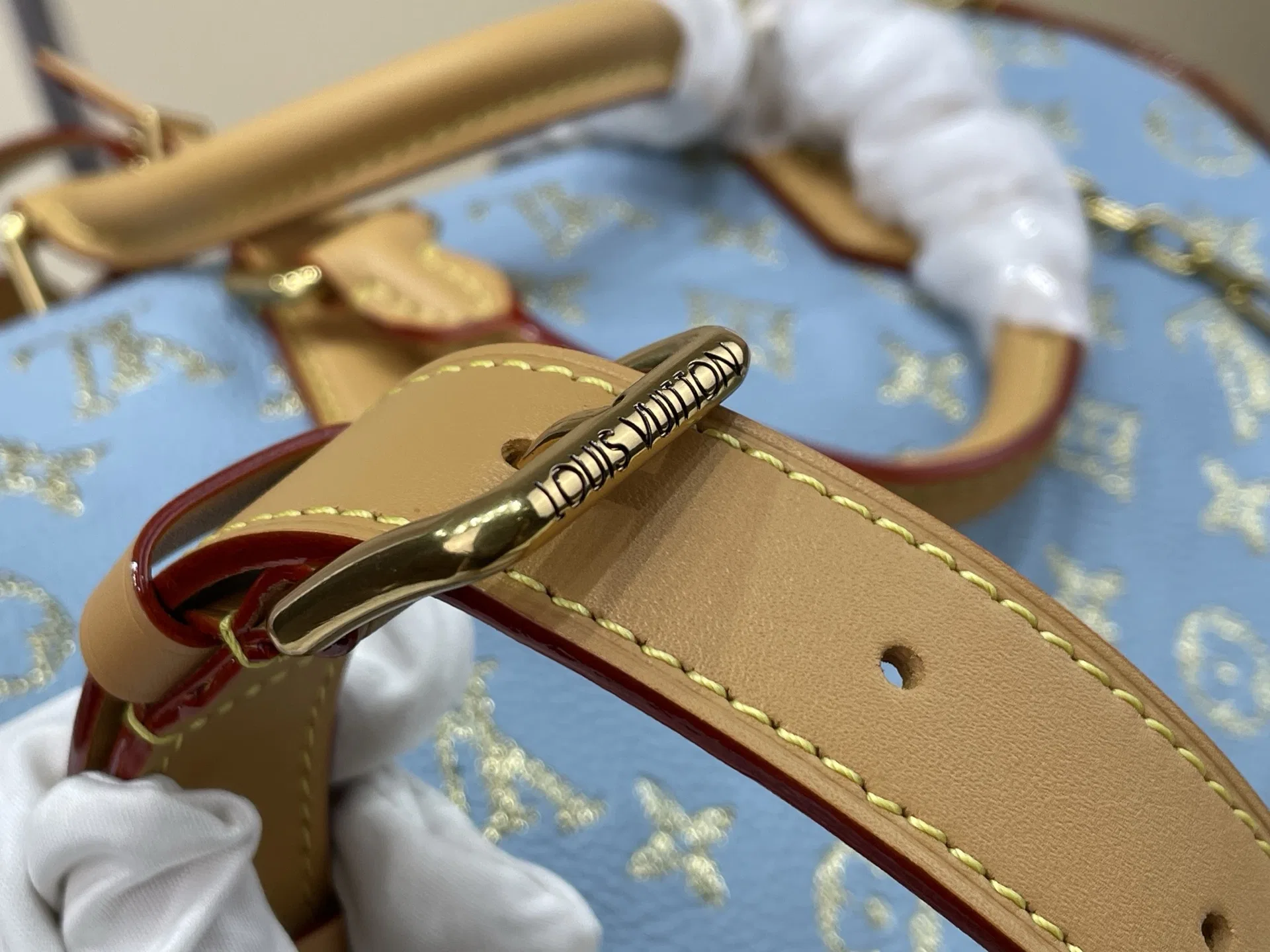 LV 27FW VCICDVH 049 토트백 9