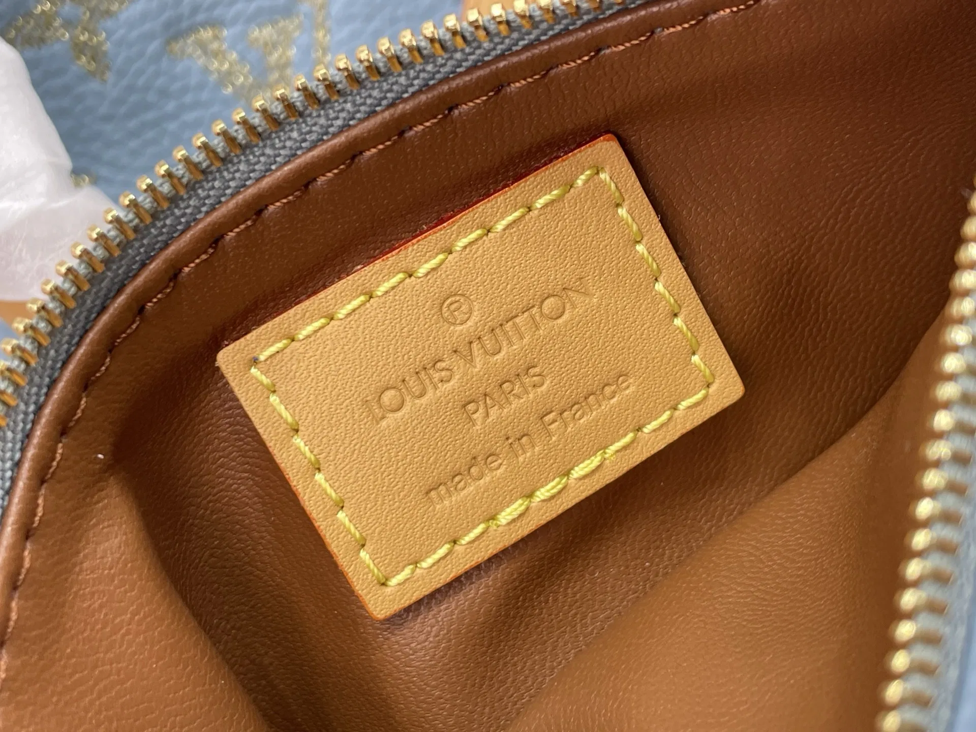 LV 27FW VCICDVH 050 토트백 19