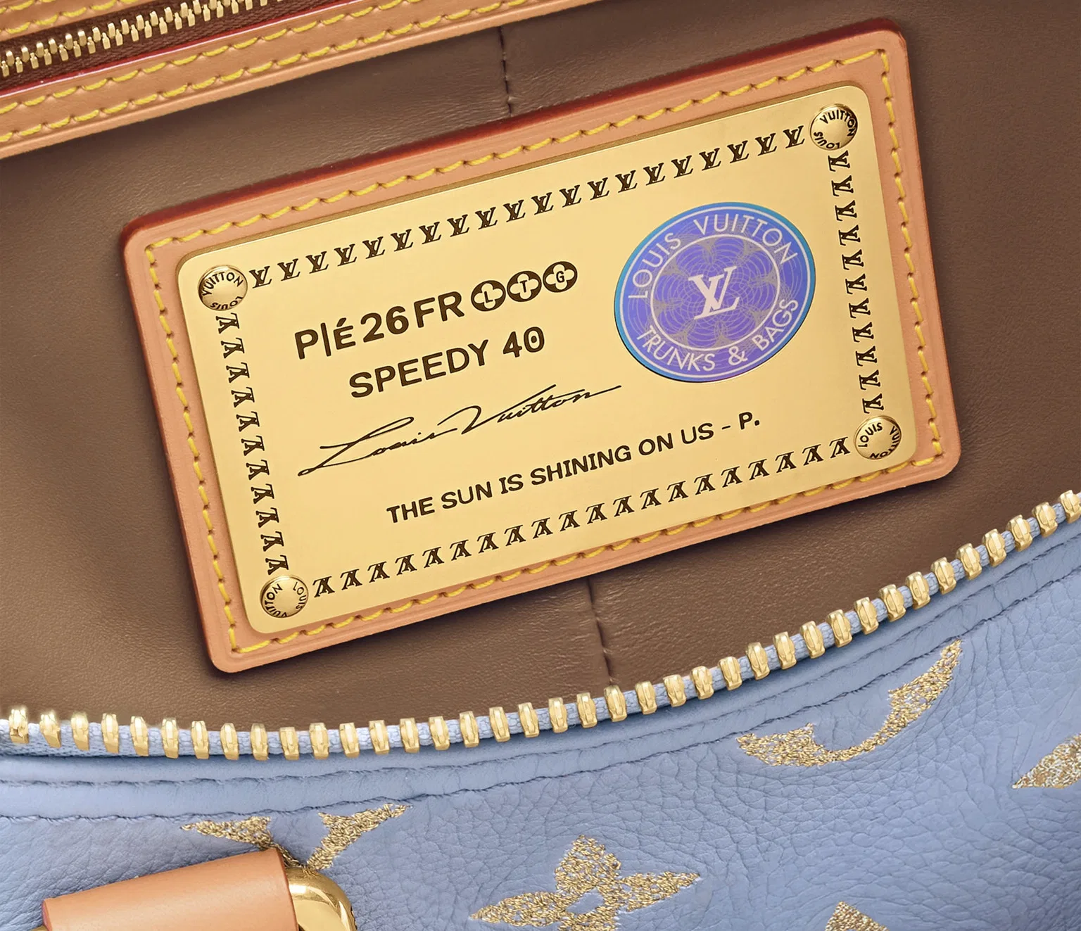 LV 27FW VCICDVH 051 토트백 13