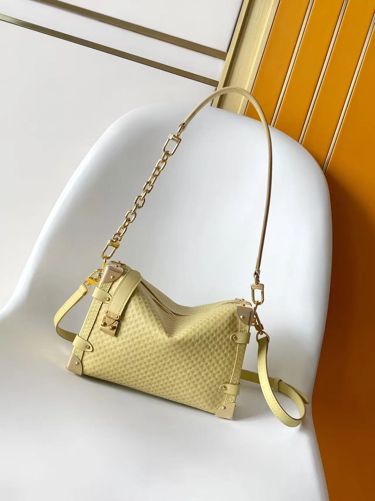 LV 27FW VCICDVH 053 숄더백 10