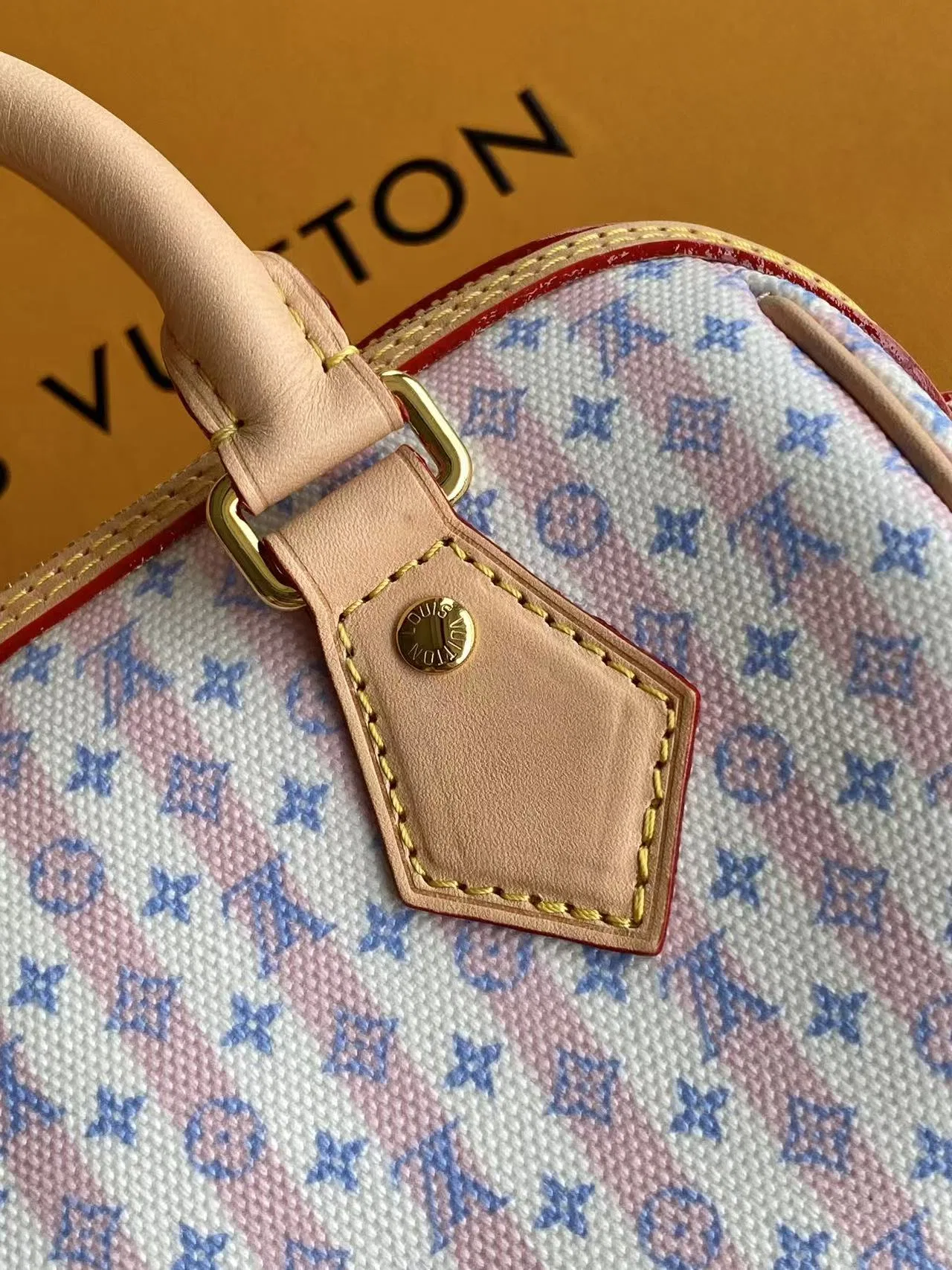 LV 27FW VCICDVH 055 토트백 15