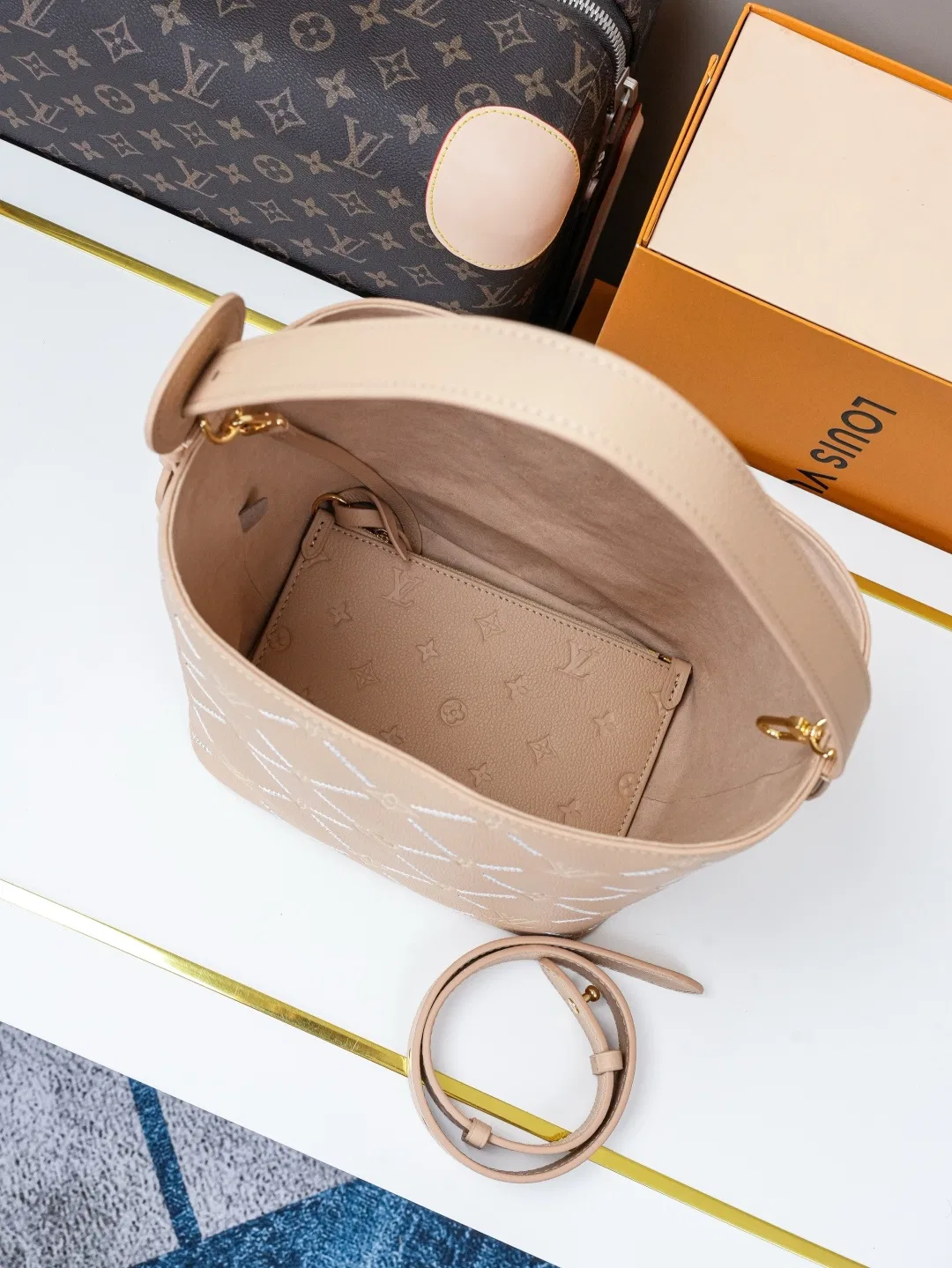 LV 27FW VCICDVH 061 버킷햇 9