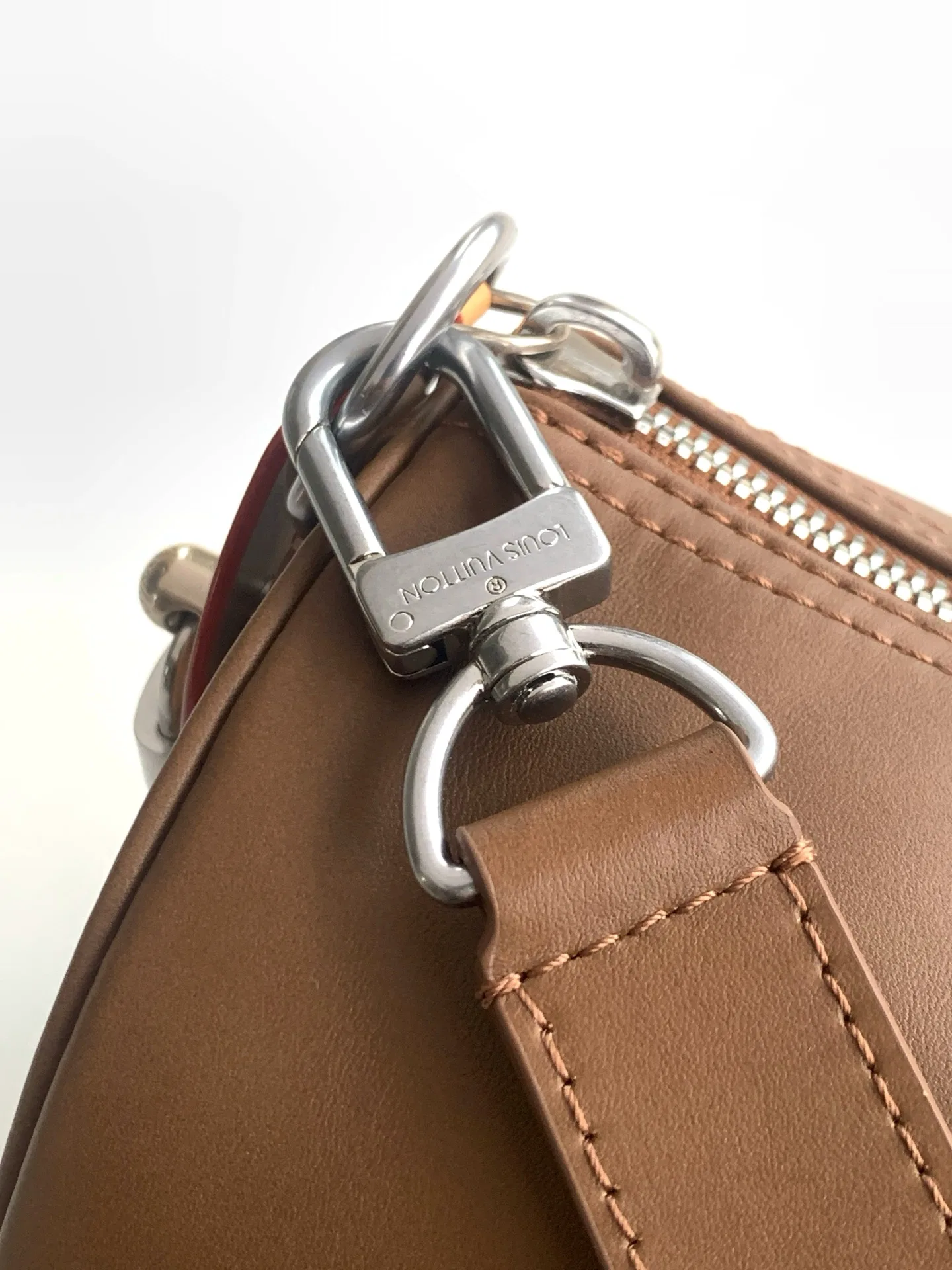 LV 27FW VCICDVH 065 토트백 7