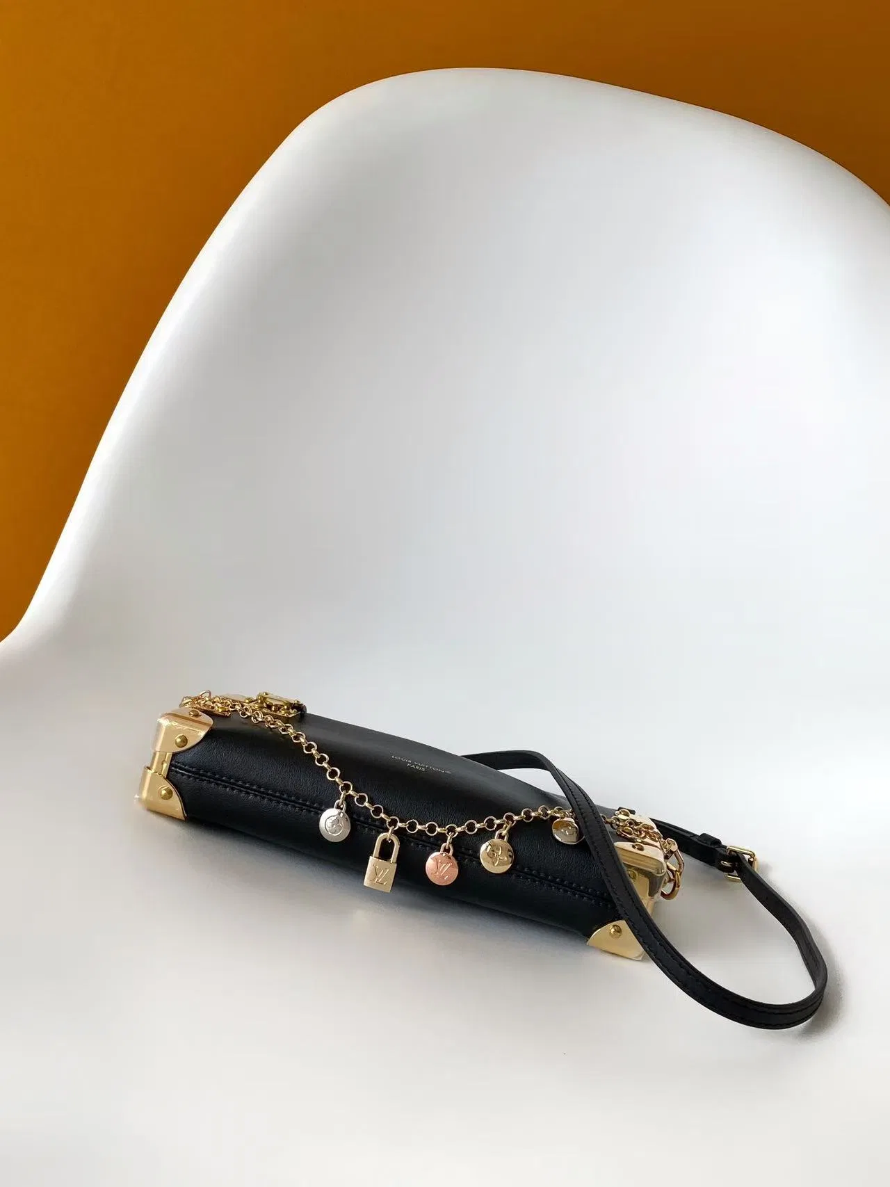 LV 27FW VCICDVH 068 미니백 13
