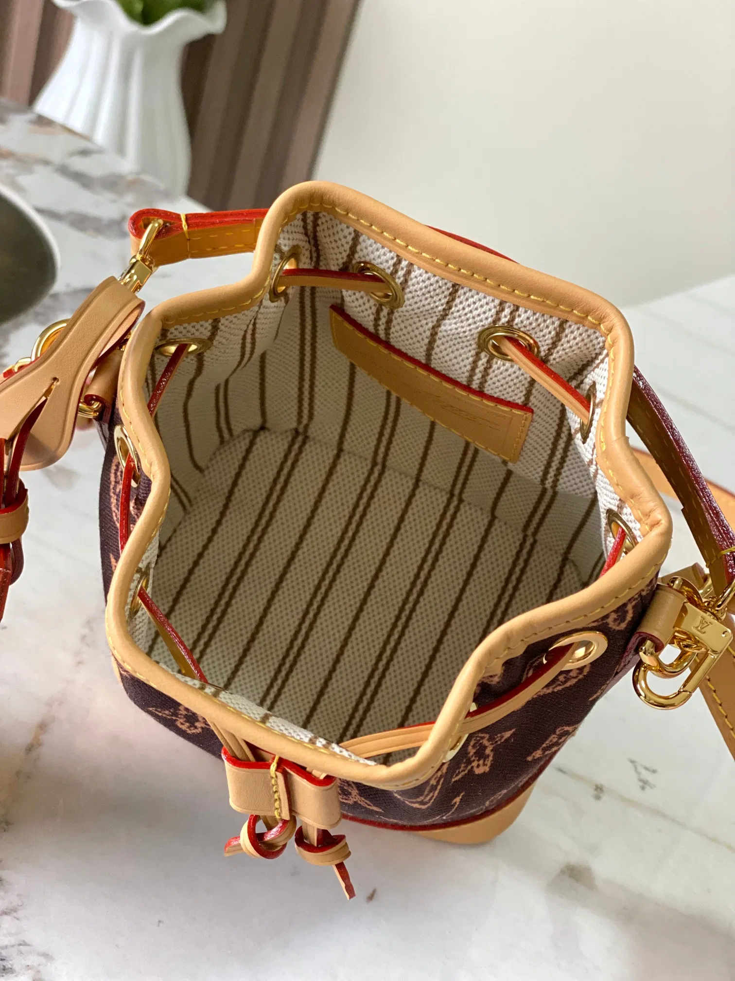 LV 27FW VCICDVH 069 버킷햇 8