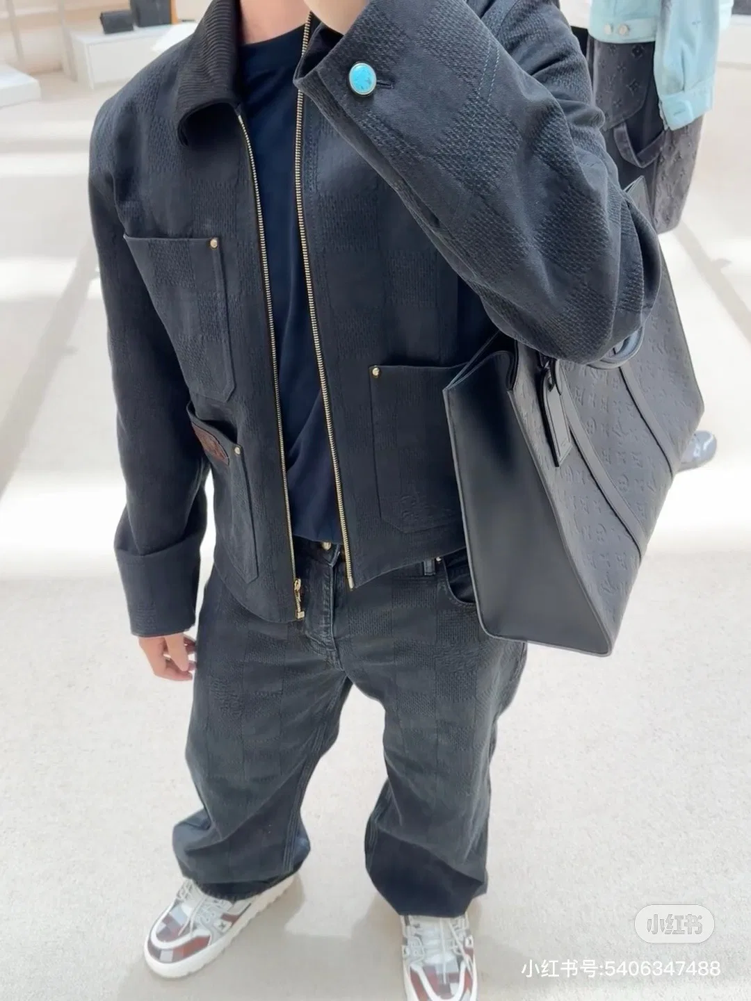 LV 27FW VVEHJZL 002 데님팬츠 15