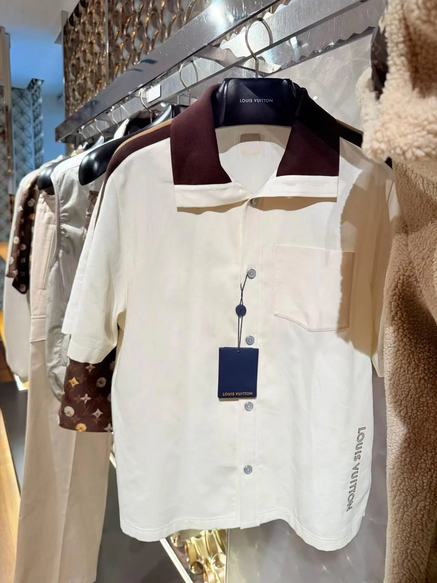 LV 27FW VVEHJZL 003 반팔셔츠 13